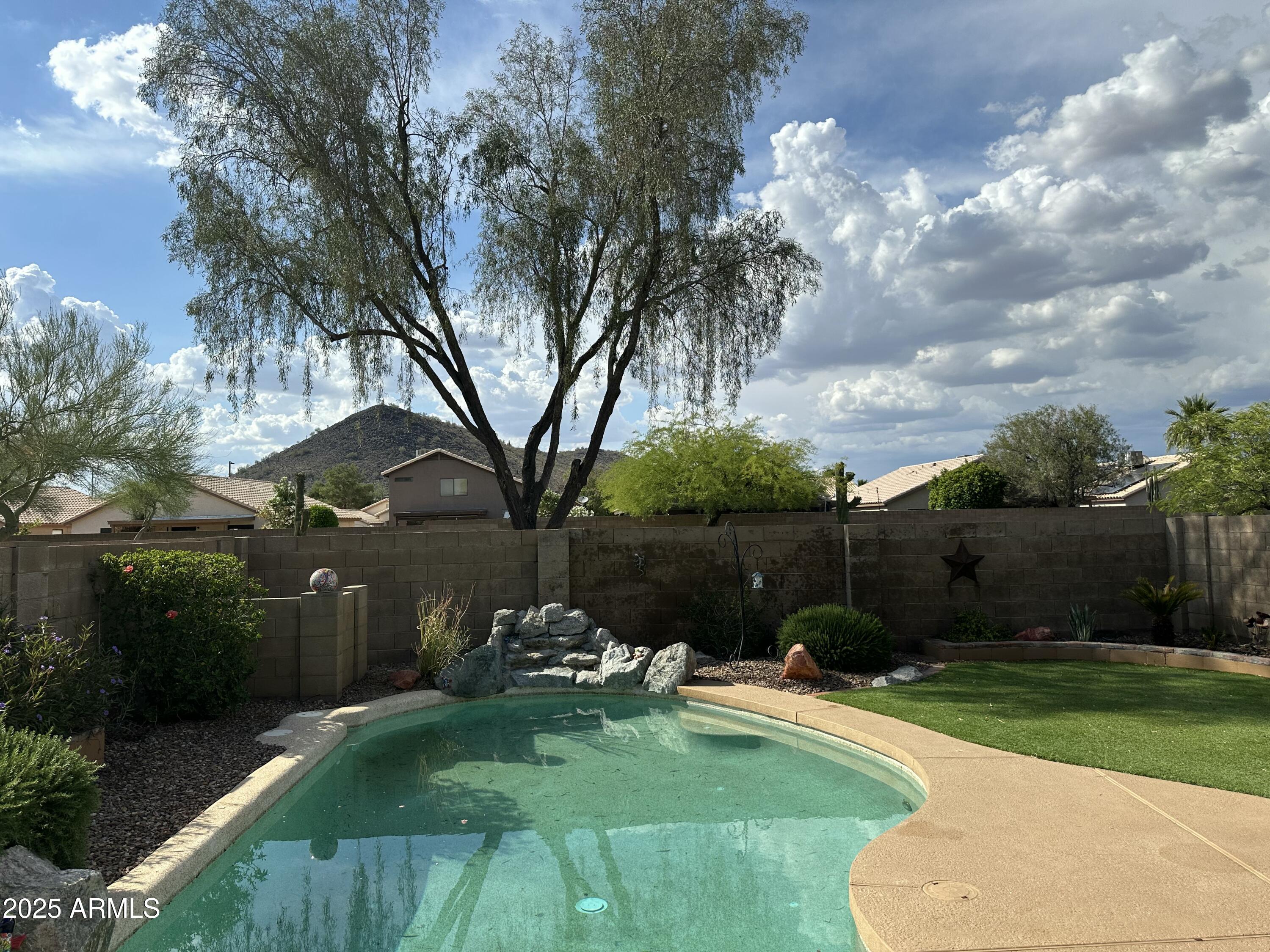 2138 E Williams Drive