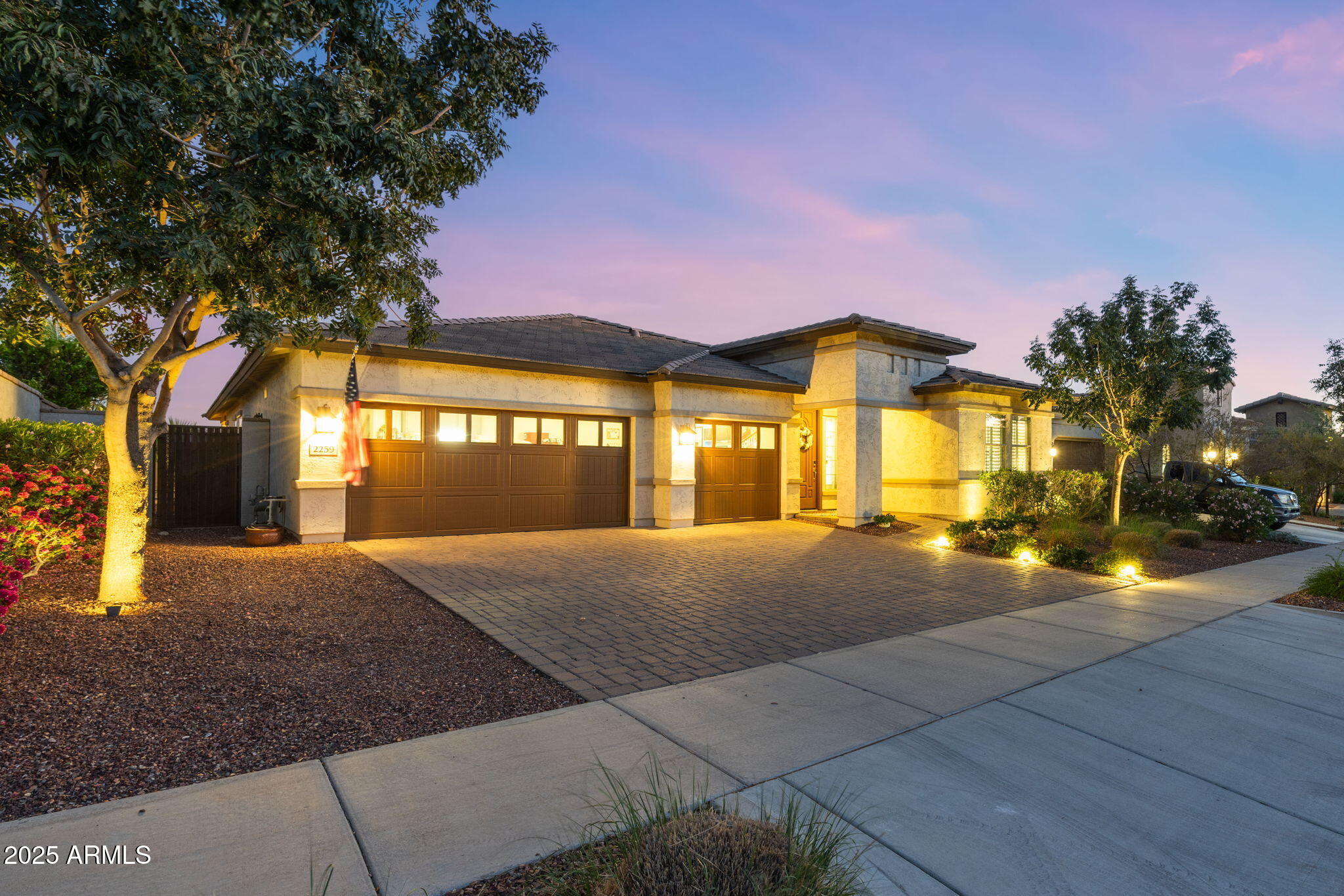 2259 N SPRINGFIELD Street