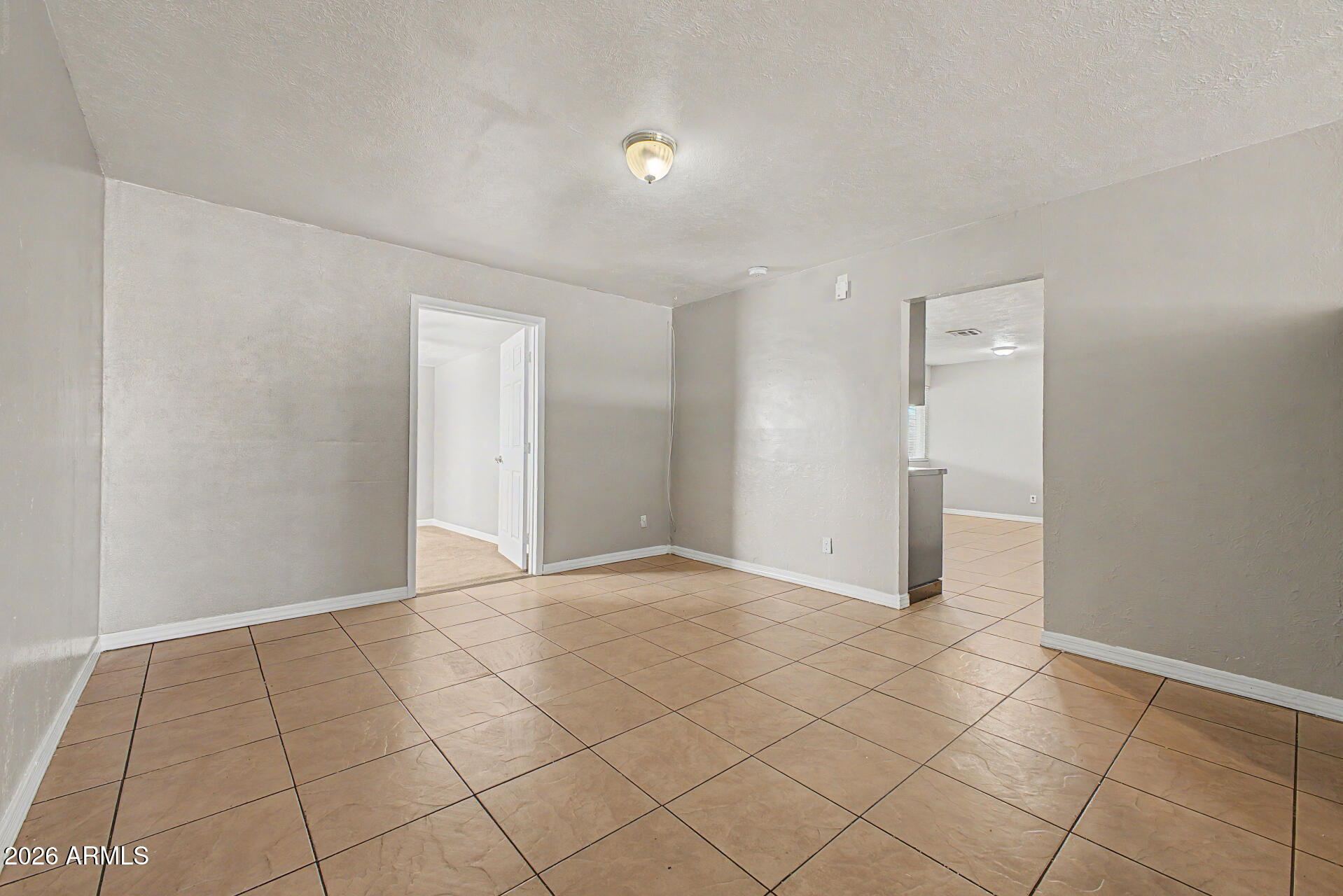 5216 W MULBERRY Drive