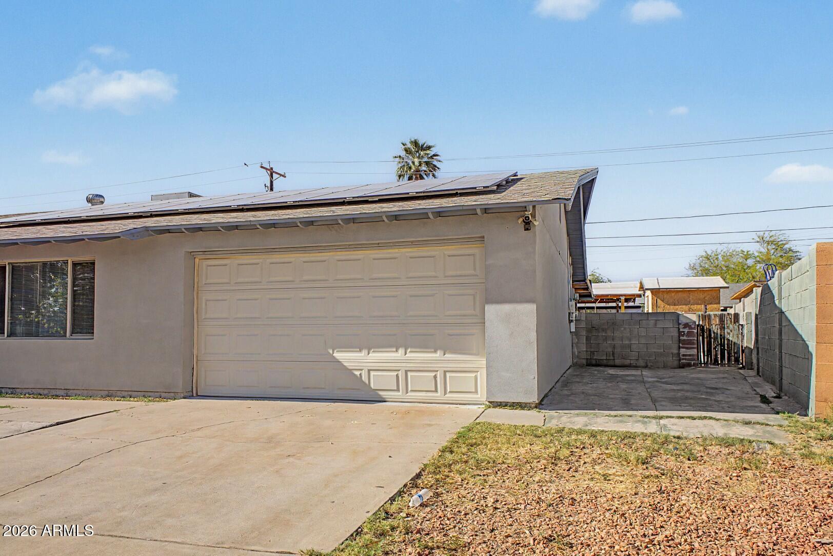 5216 W MULBERRY Drive