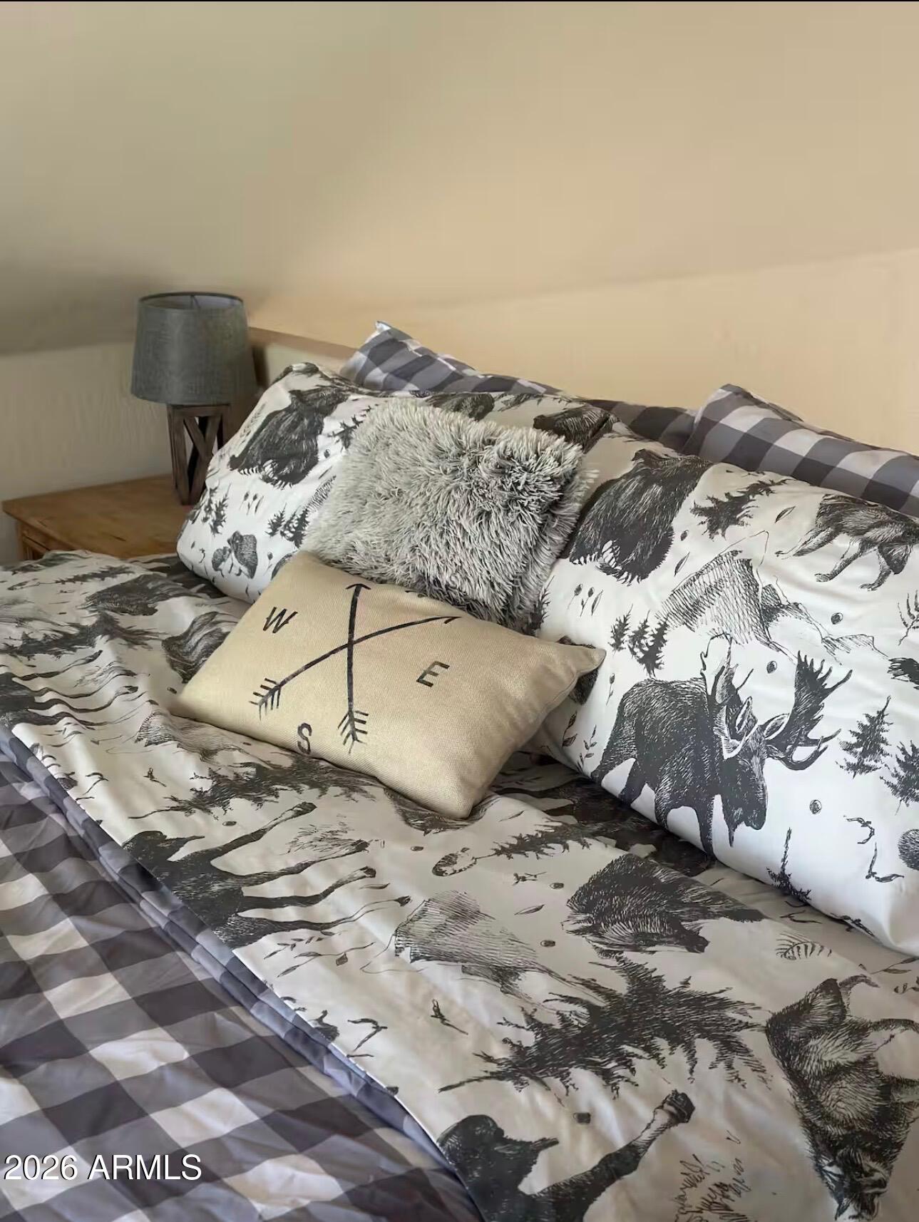 WHITE MOUNTAIN CLUB ESTATES UNIT 2 - Residential
