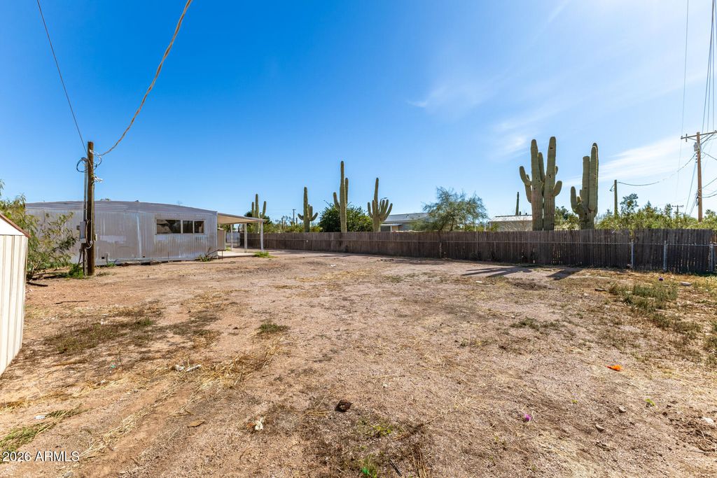 Photo of 456 S Lawson Drive, Apache Junction, AZ 85120 (MLS # 6985975)