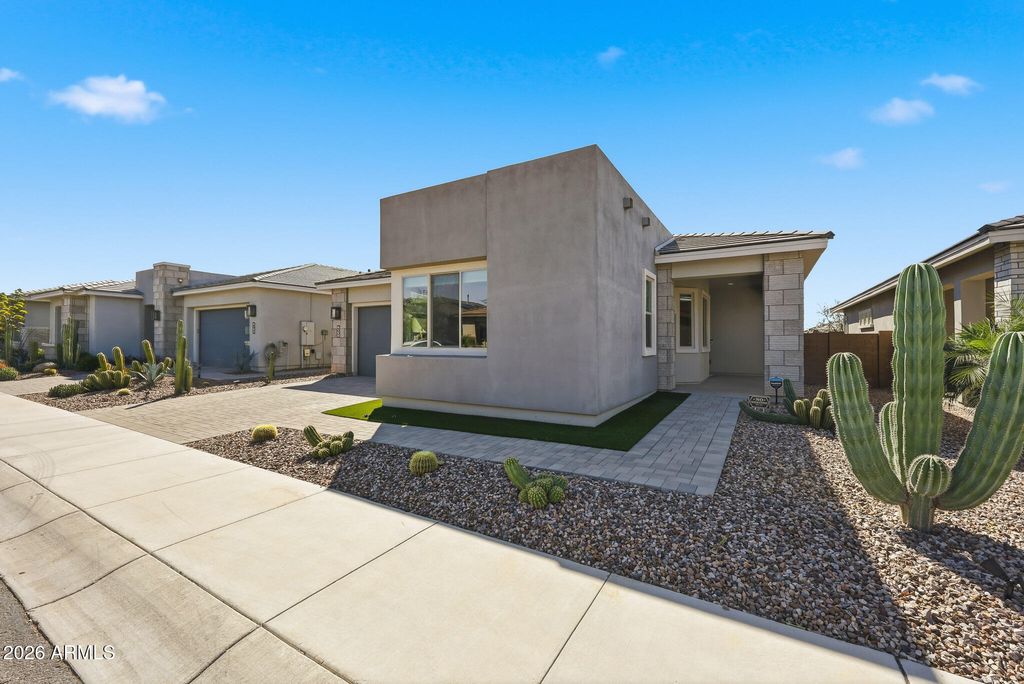 Photo of 2831 E Robin Lane, Phoenix, AZ 85050 (MLS # 6999734)