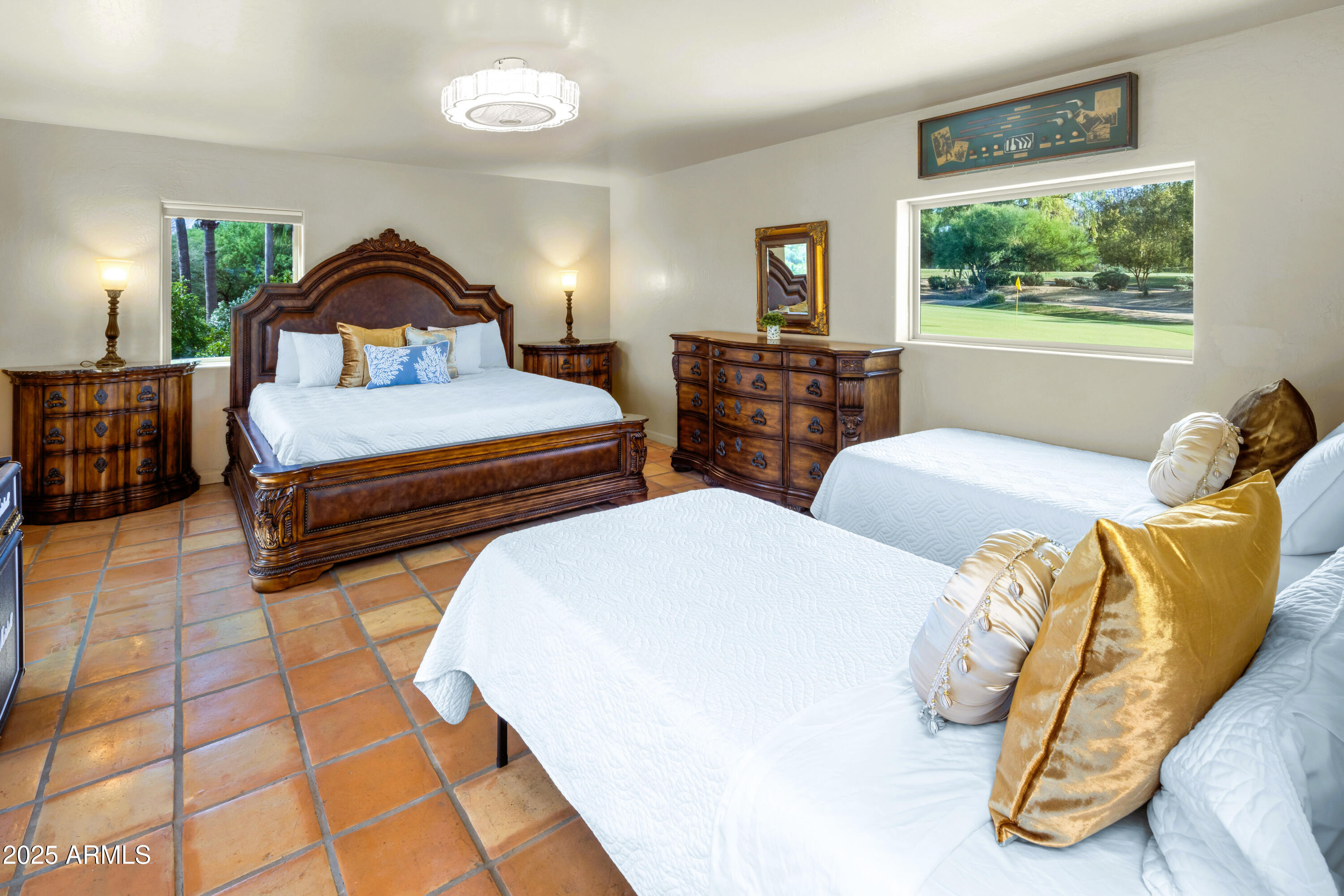 CAMELBACK COUNTRY CLUB - Residential