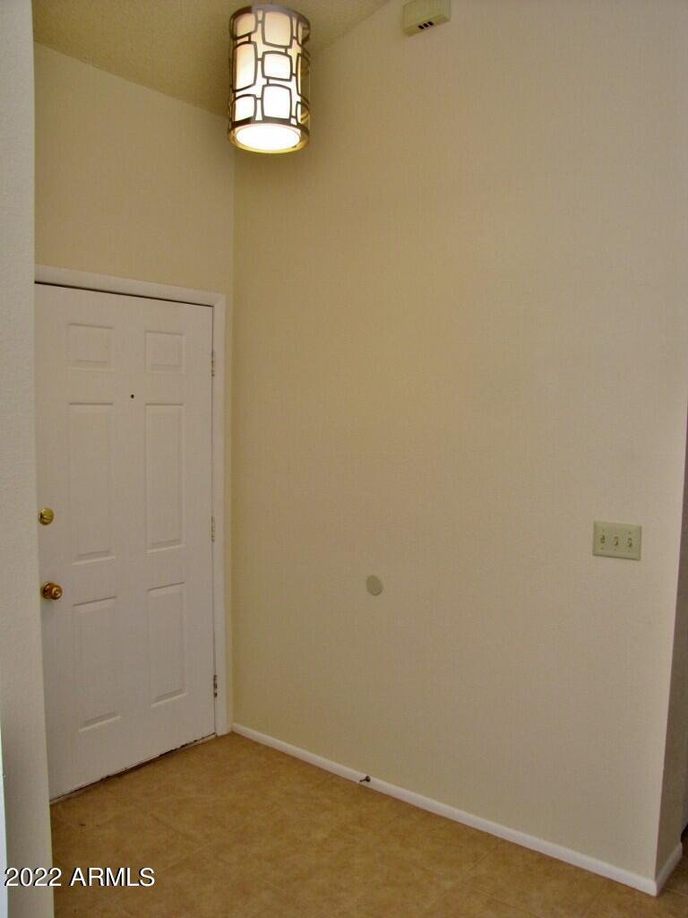 DESERT SHADOWS - Residential Lease