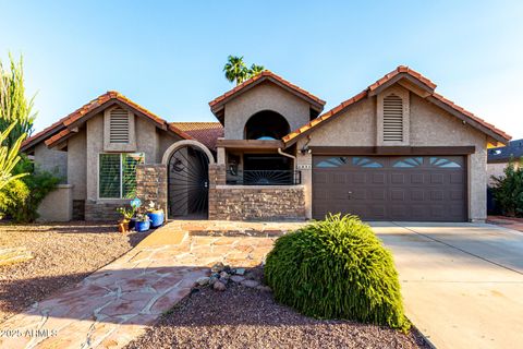 1975 E SUNBURST Lane Tempe AZ 85284
