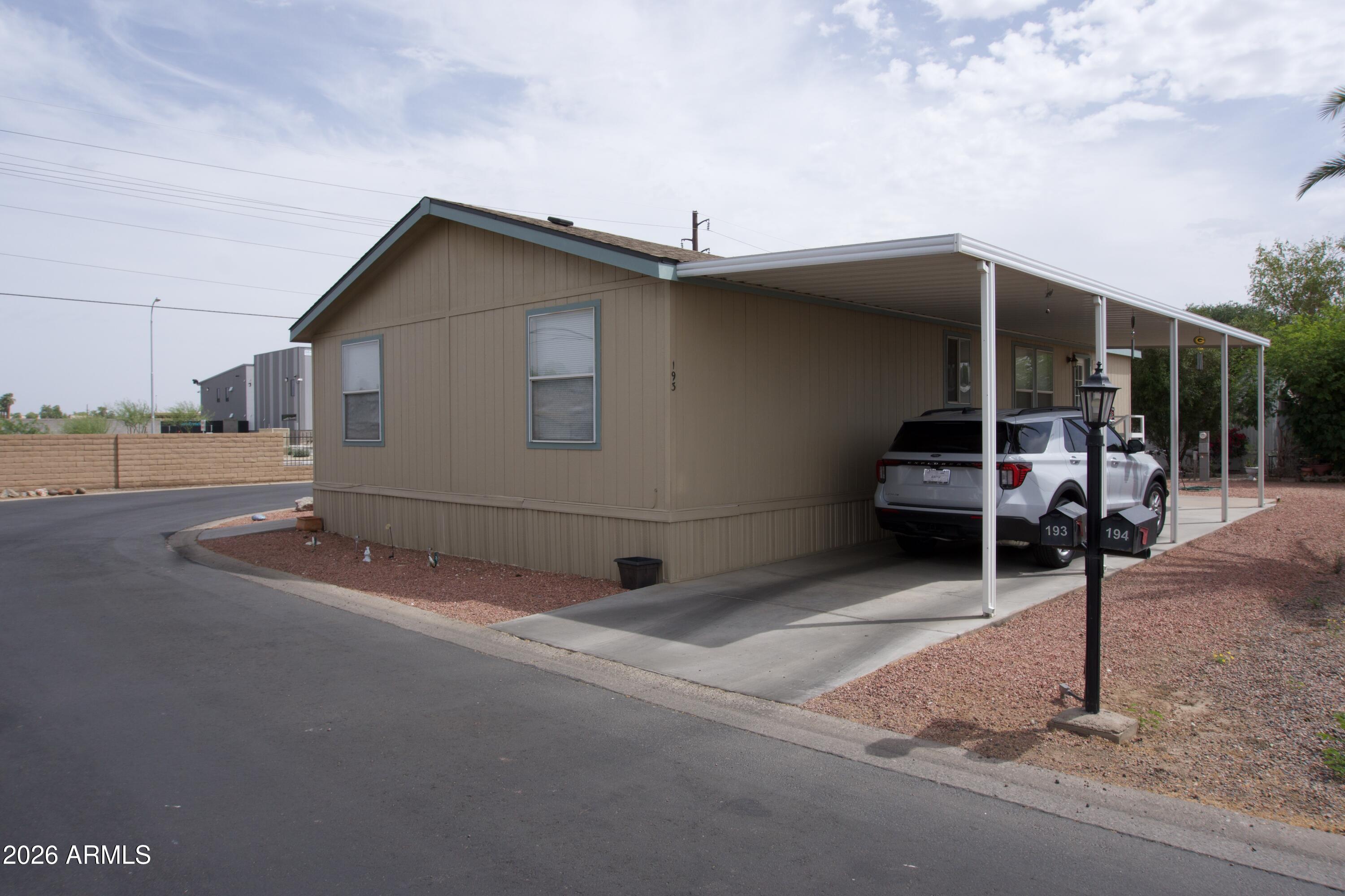 5747 W MISSOURI Avenue 193