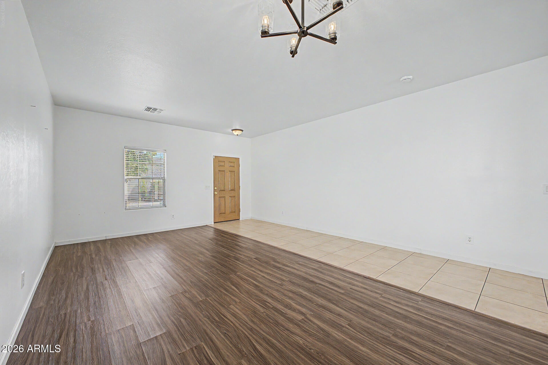 3640 W WAYNE Lane