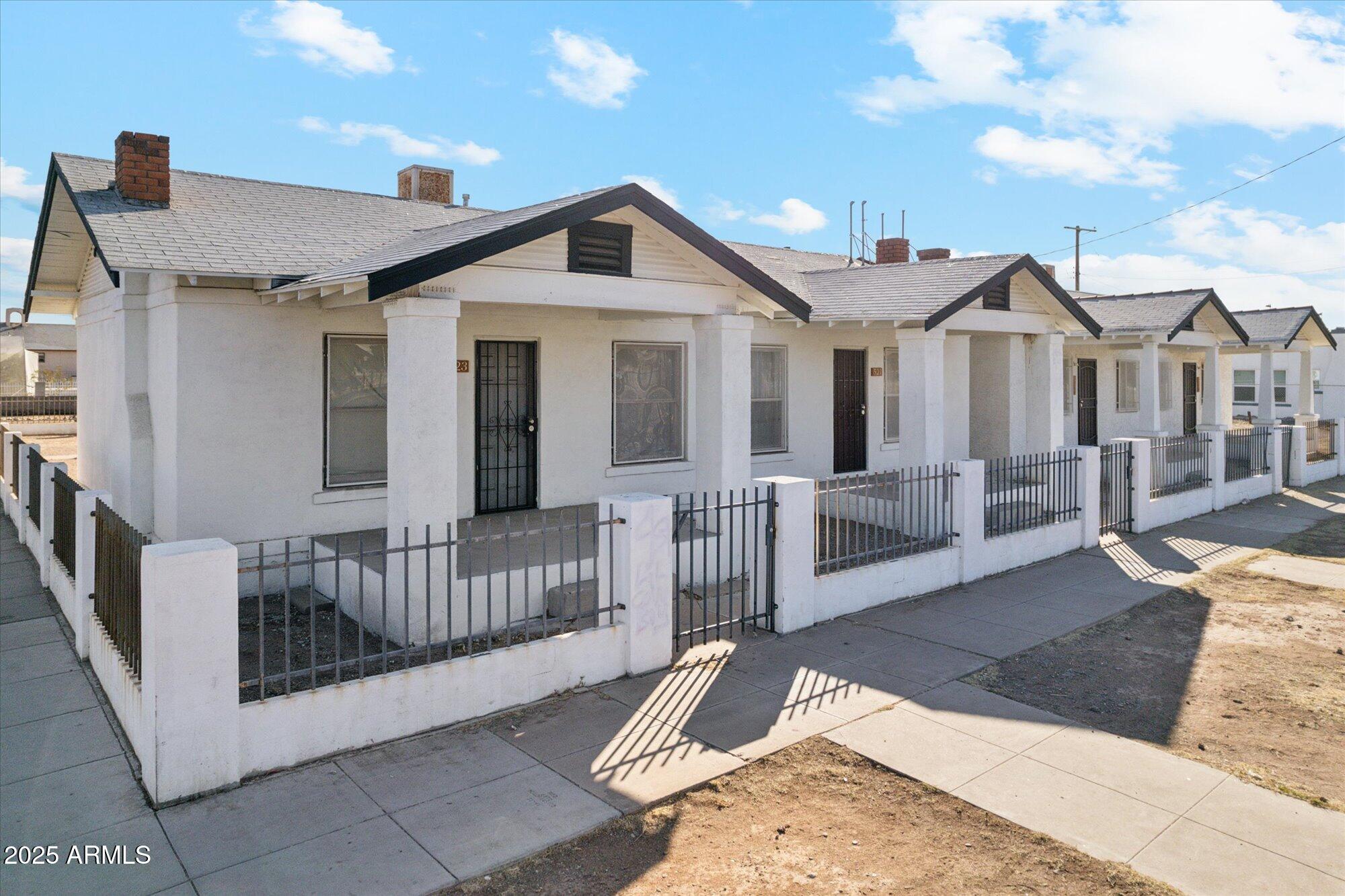 901 E FILLMORE Street
