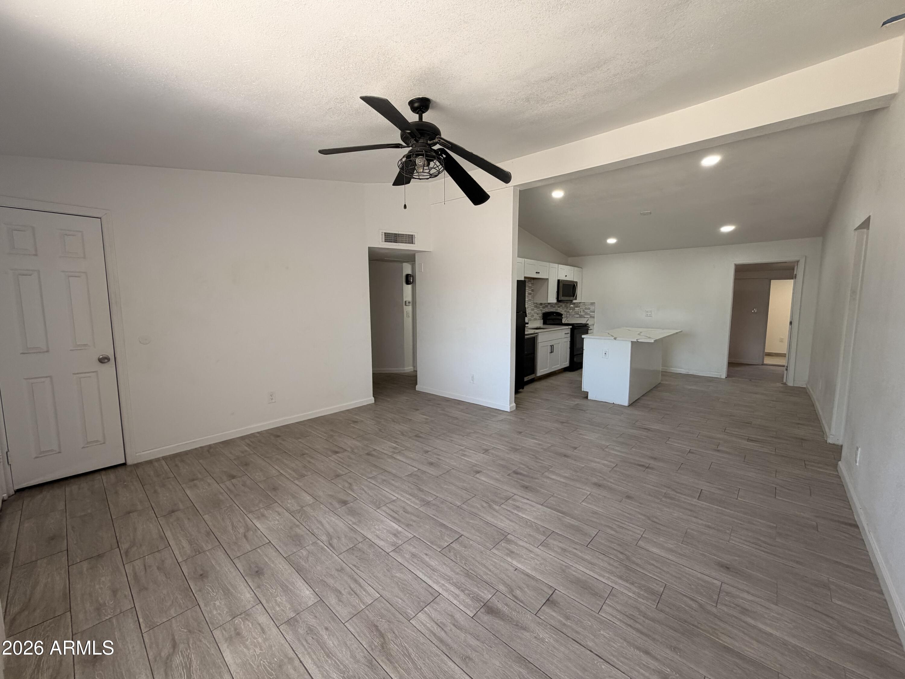 6944 W VERDE Lane