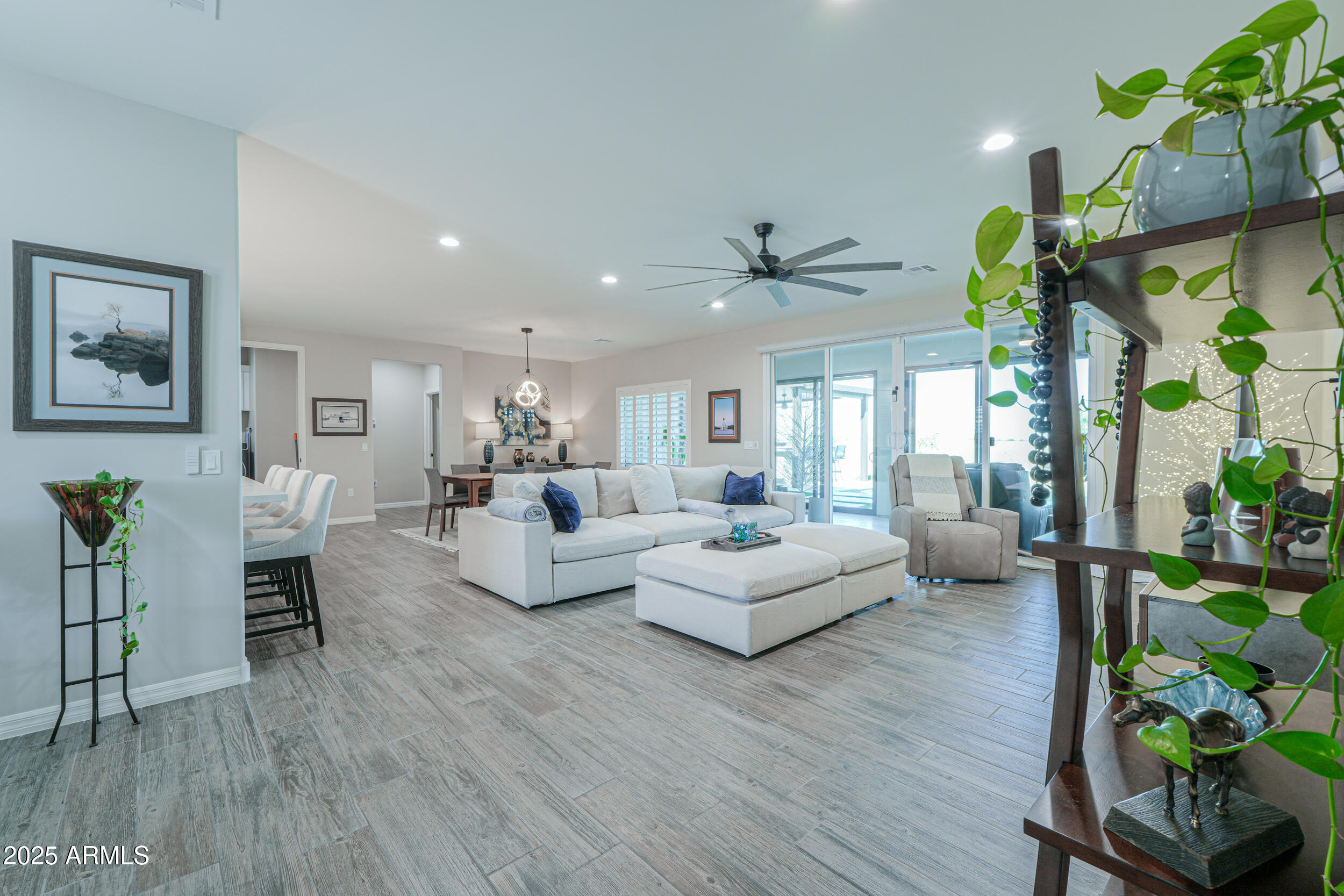 5725 N BORNITE Way