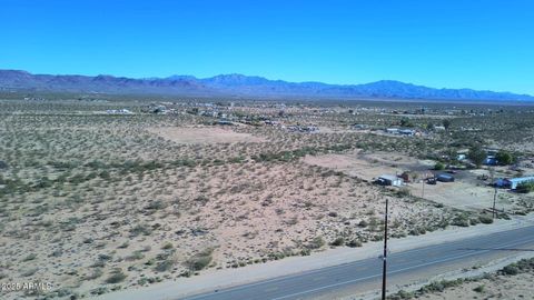 1152 S COLORADO Road - Golden Valley AZ 86413