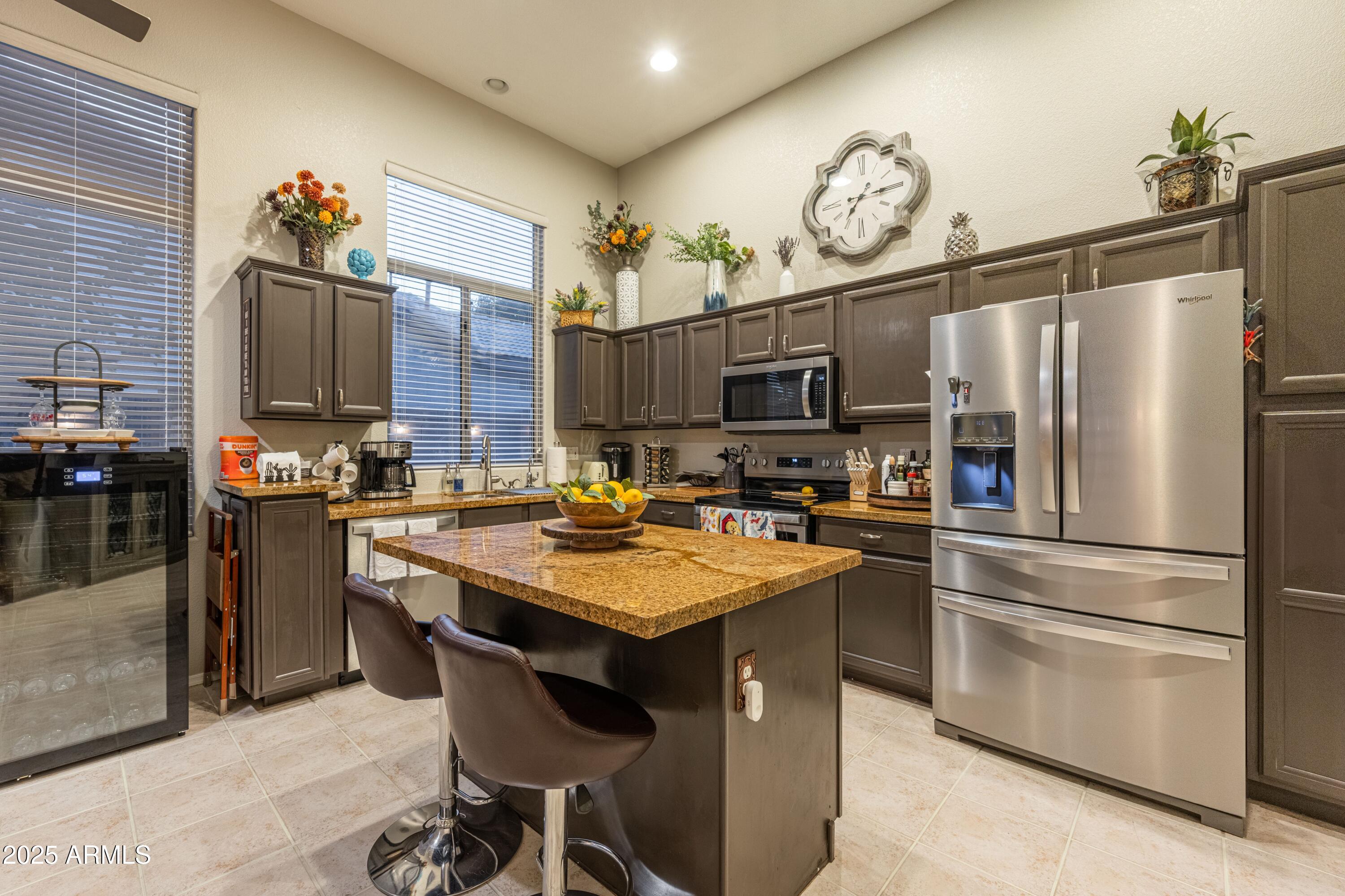 7027 W BLACKHAWK Drive