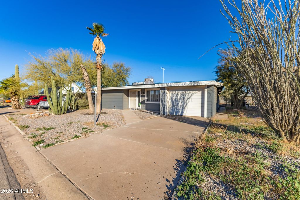 Photo of 9016 W Santa Cruz Boulevard, Arizona City, AZ 85123 (MLS # 6972308)