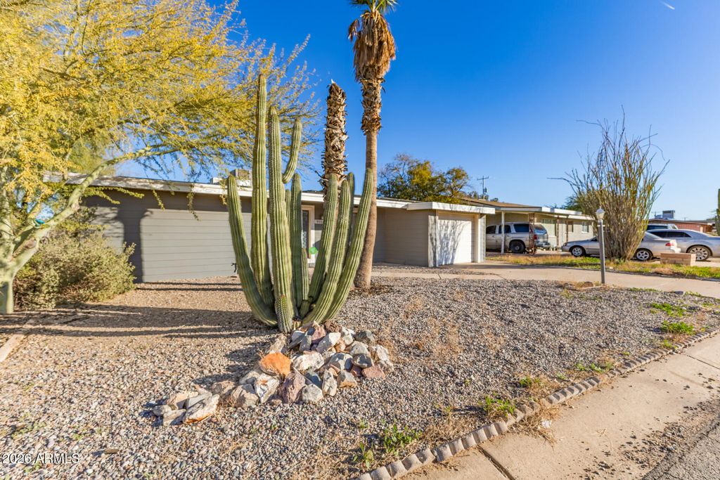 Photo of 9016 W Santa Cruz Boulevard, Arizona City, AZ 85123 (MLS # 6972308)
