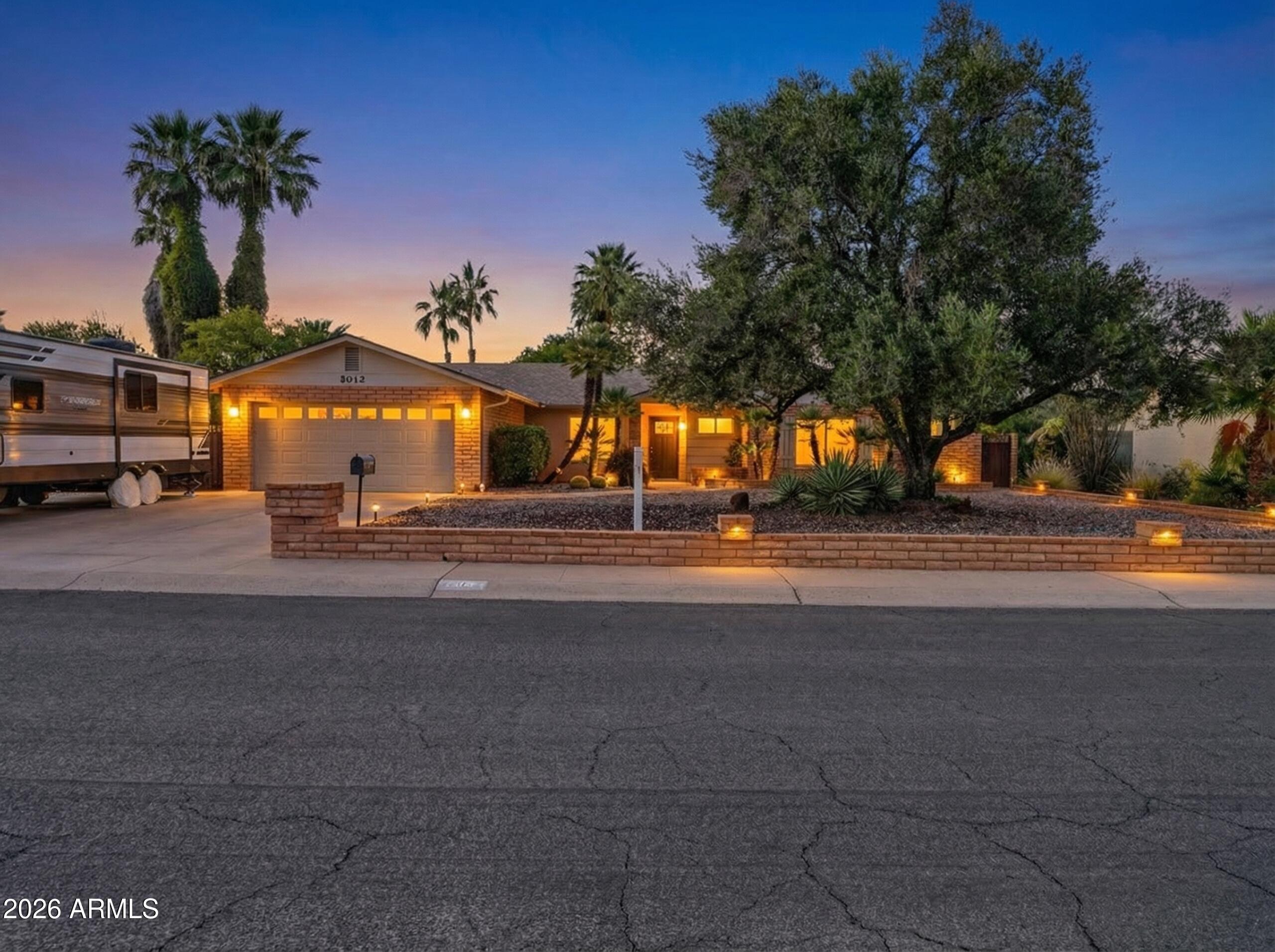 5012 E Winchcomb Drive