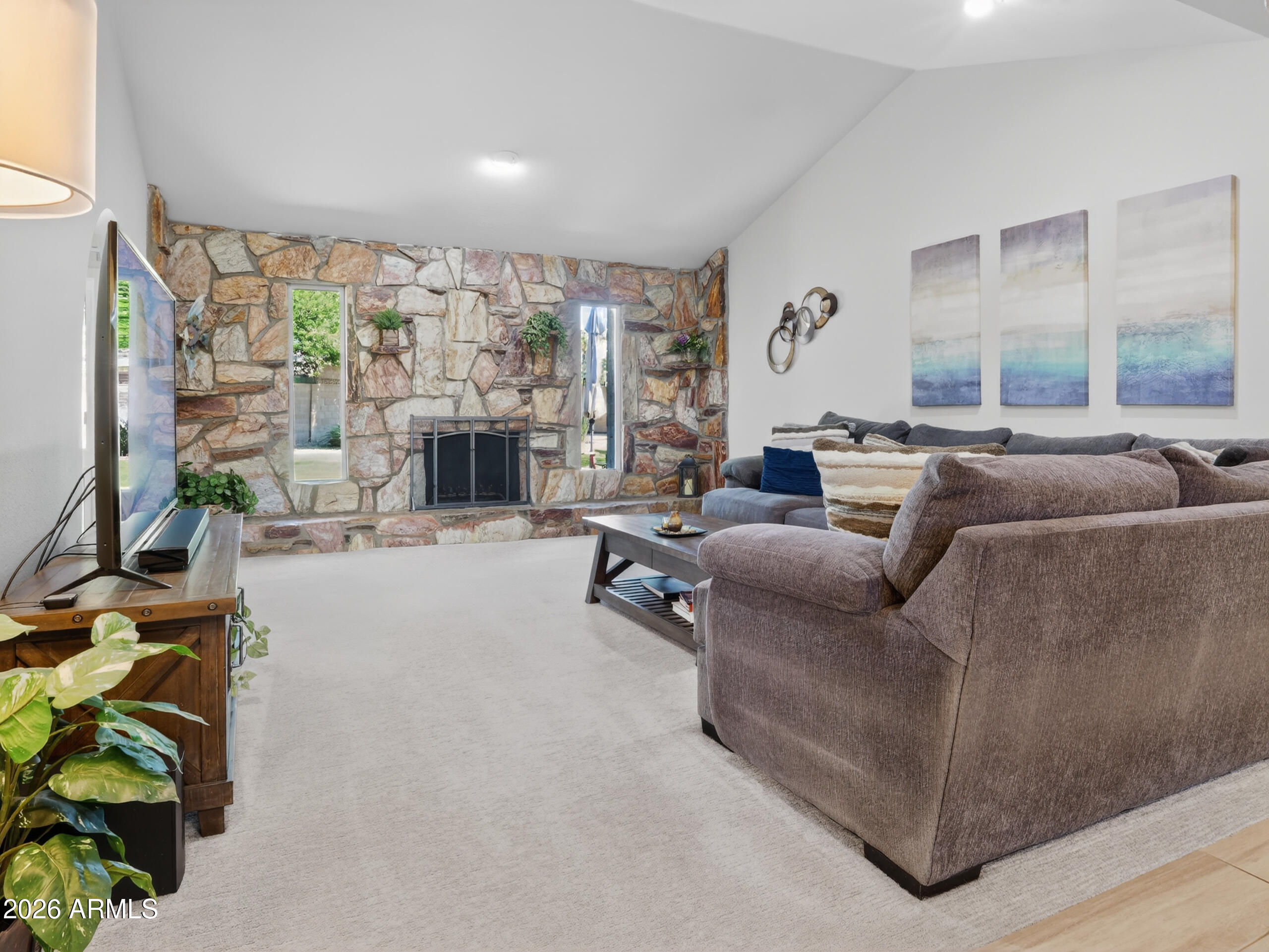 5012 E Winchcomb Drive