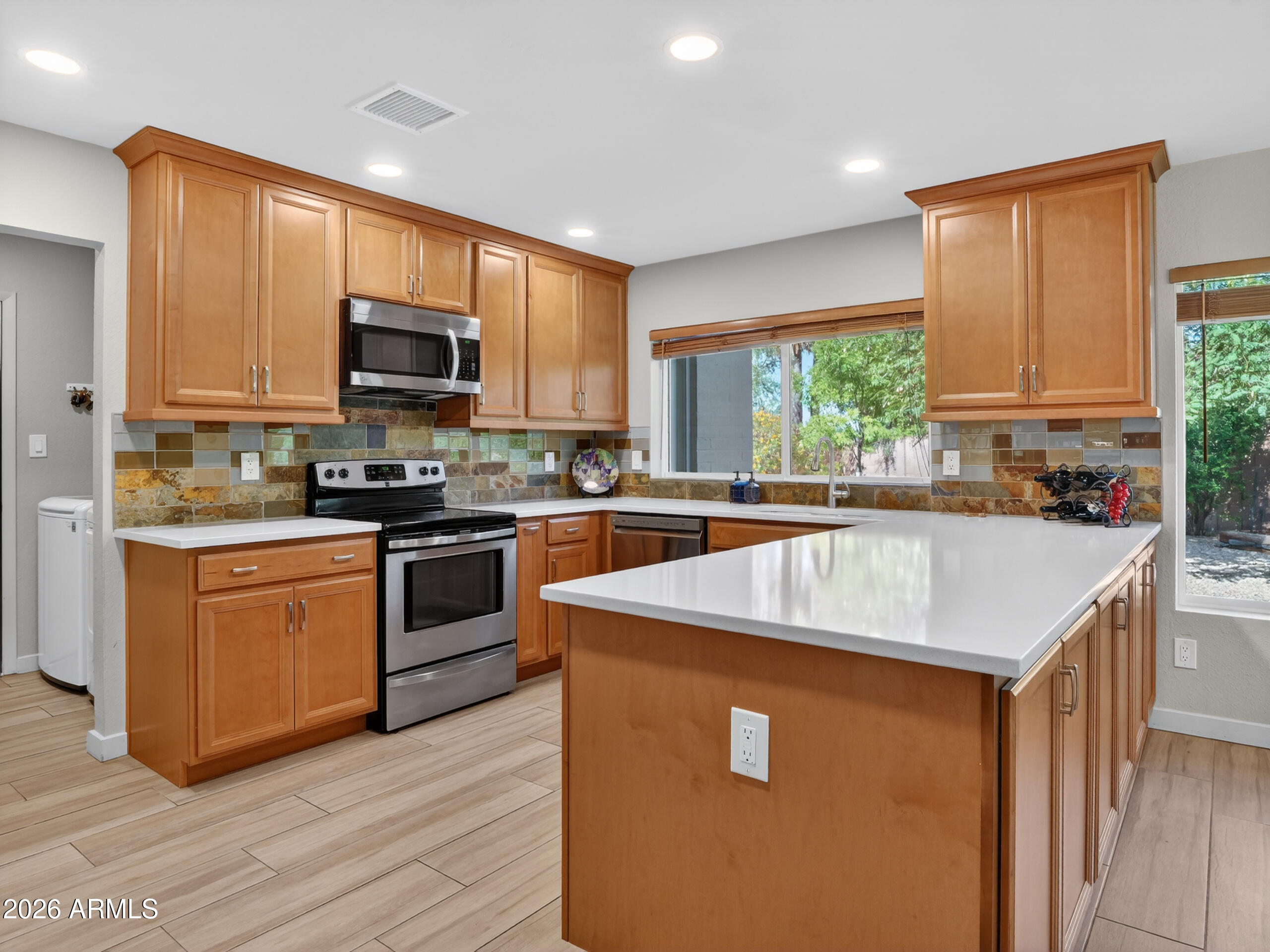 5012 E Winchcomb Drive