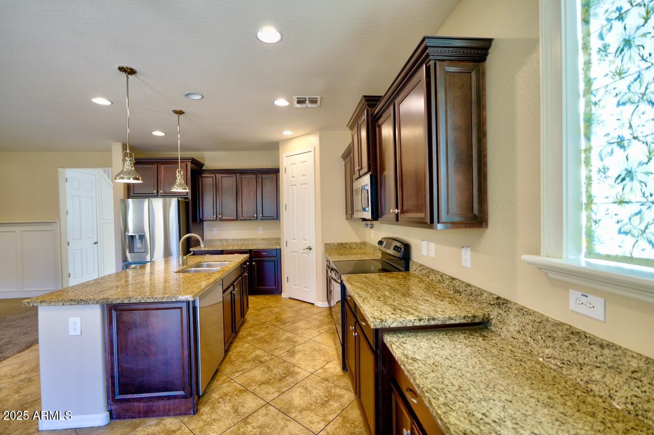 3941 E PALO VERDE Street