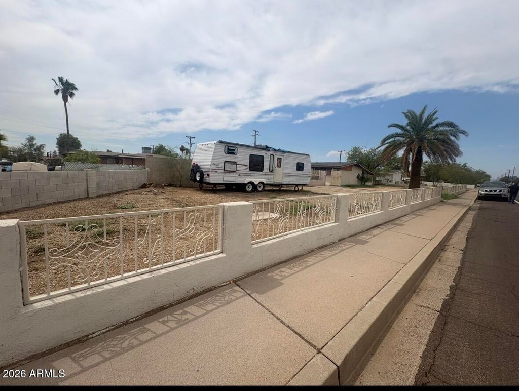Photo of 6201 W Missouri Avenue, Glendale, AZ 85301 (MLS # 7076011)