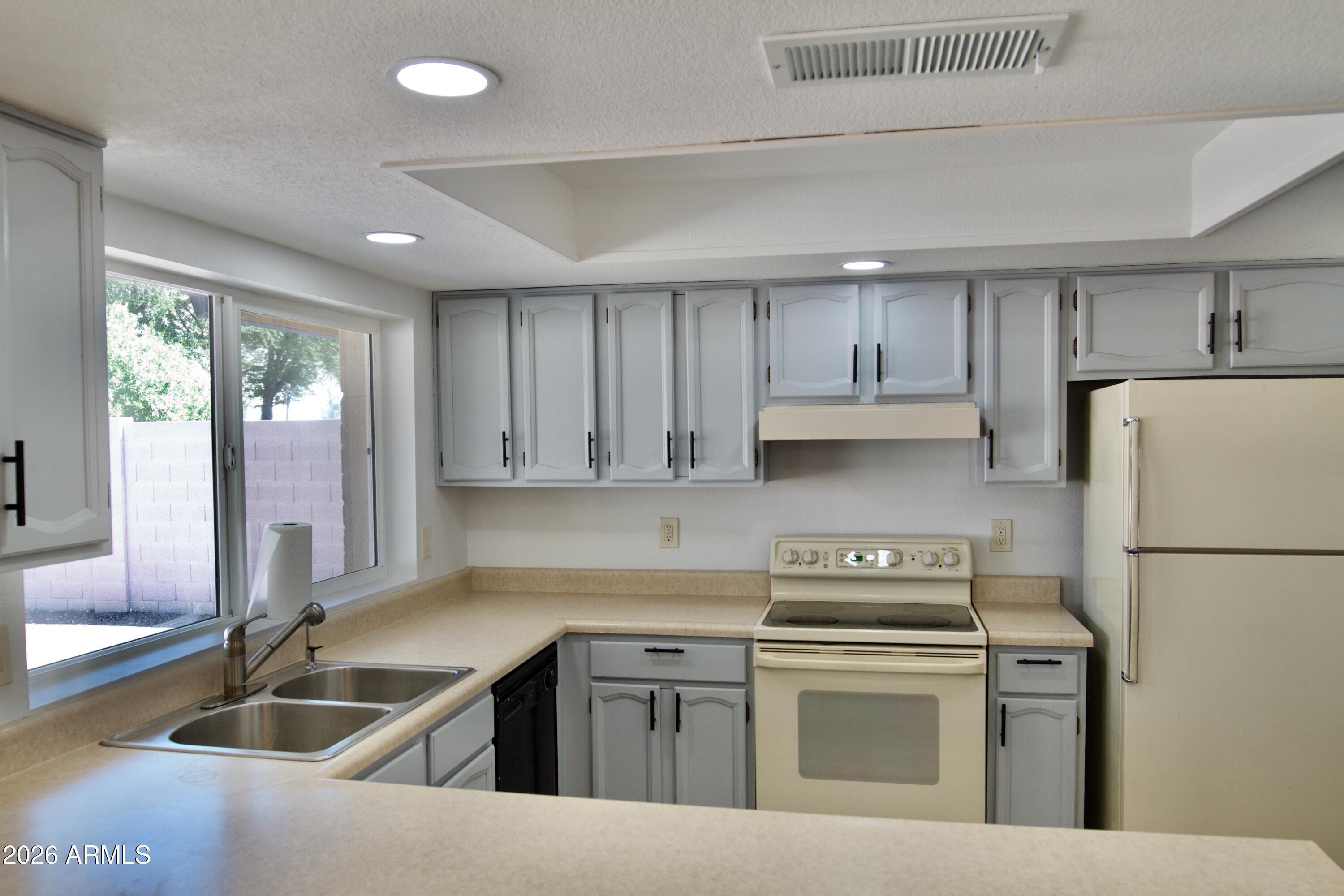 16801 N 45TH Place
