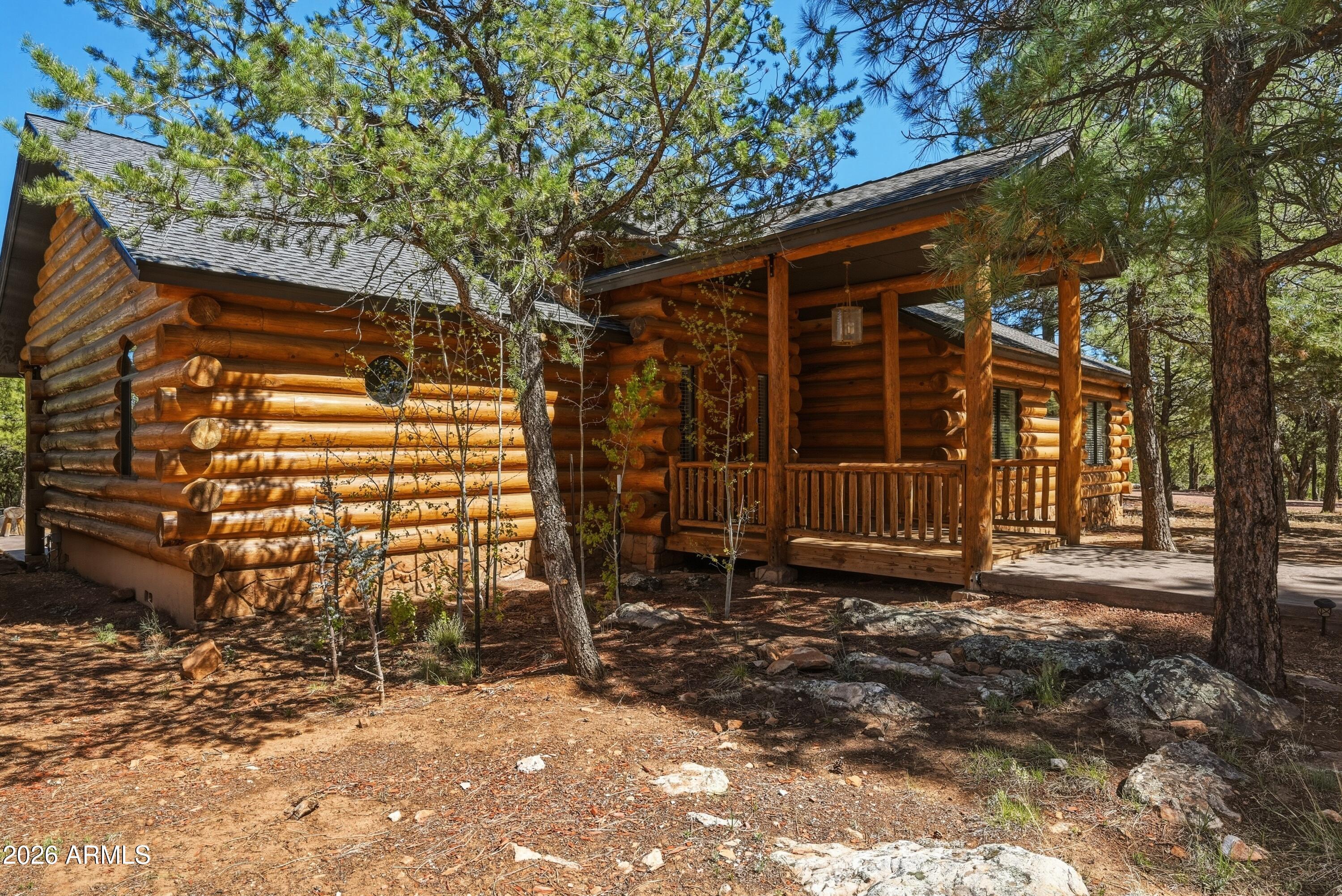 6841 WHISPERING PINE Drive