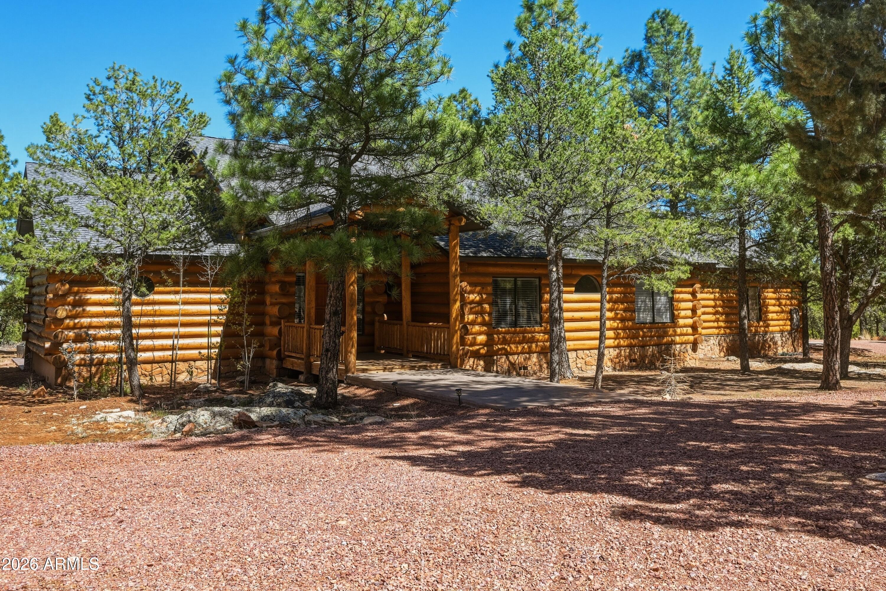 6841 WHISPERING PINE Drive