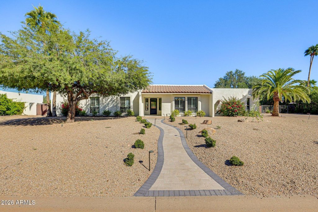 Photo of 8542 E Sunnyside Drive, Scottsdale, AZ 85260 (MLS # 7026691)