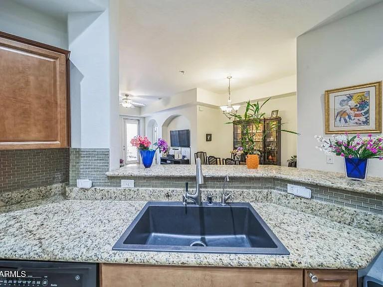 14575 W Mountain View Boulevard 11212