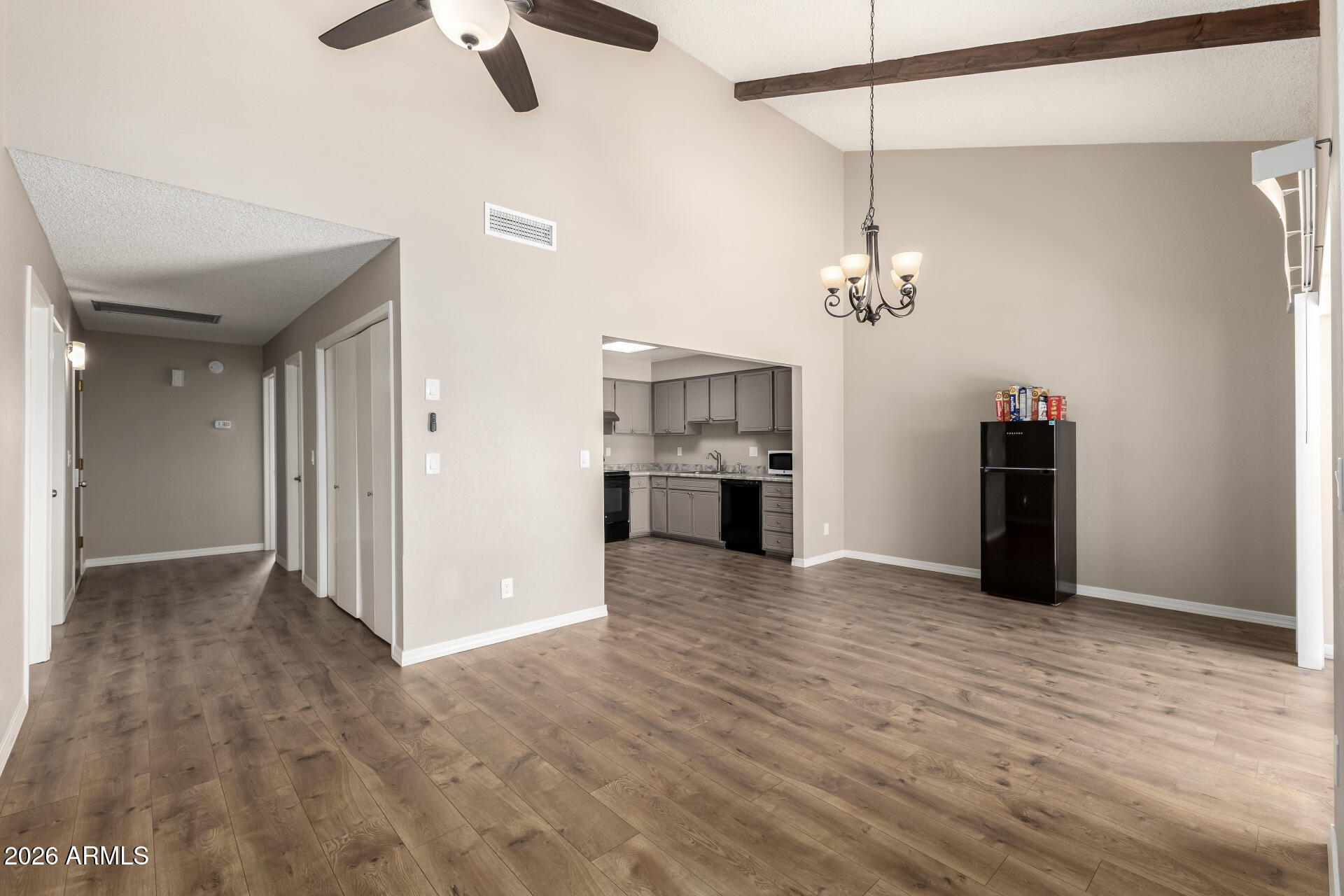 2329 N RECKER Road 16