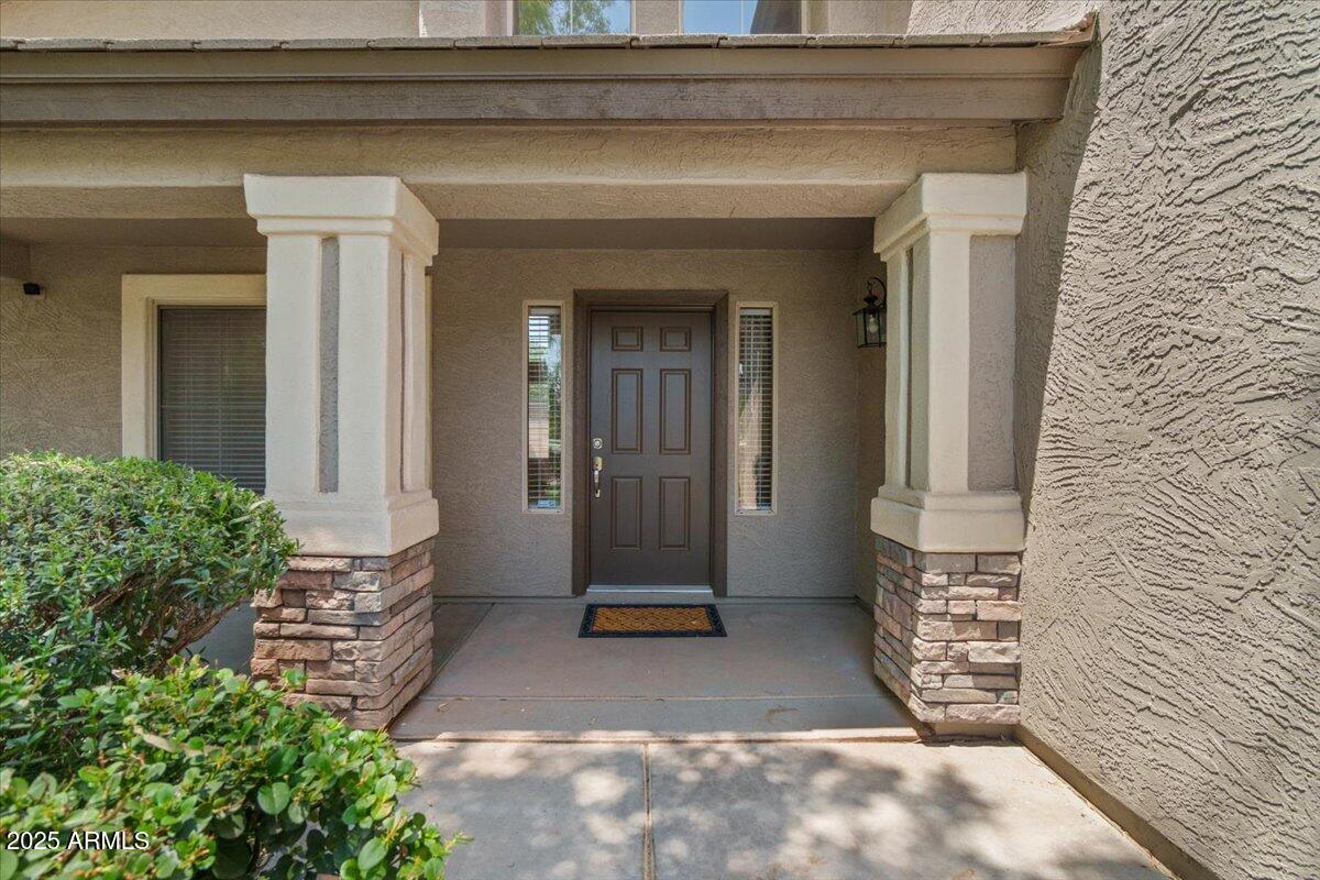 3342 E COTTON Lane