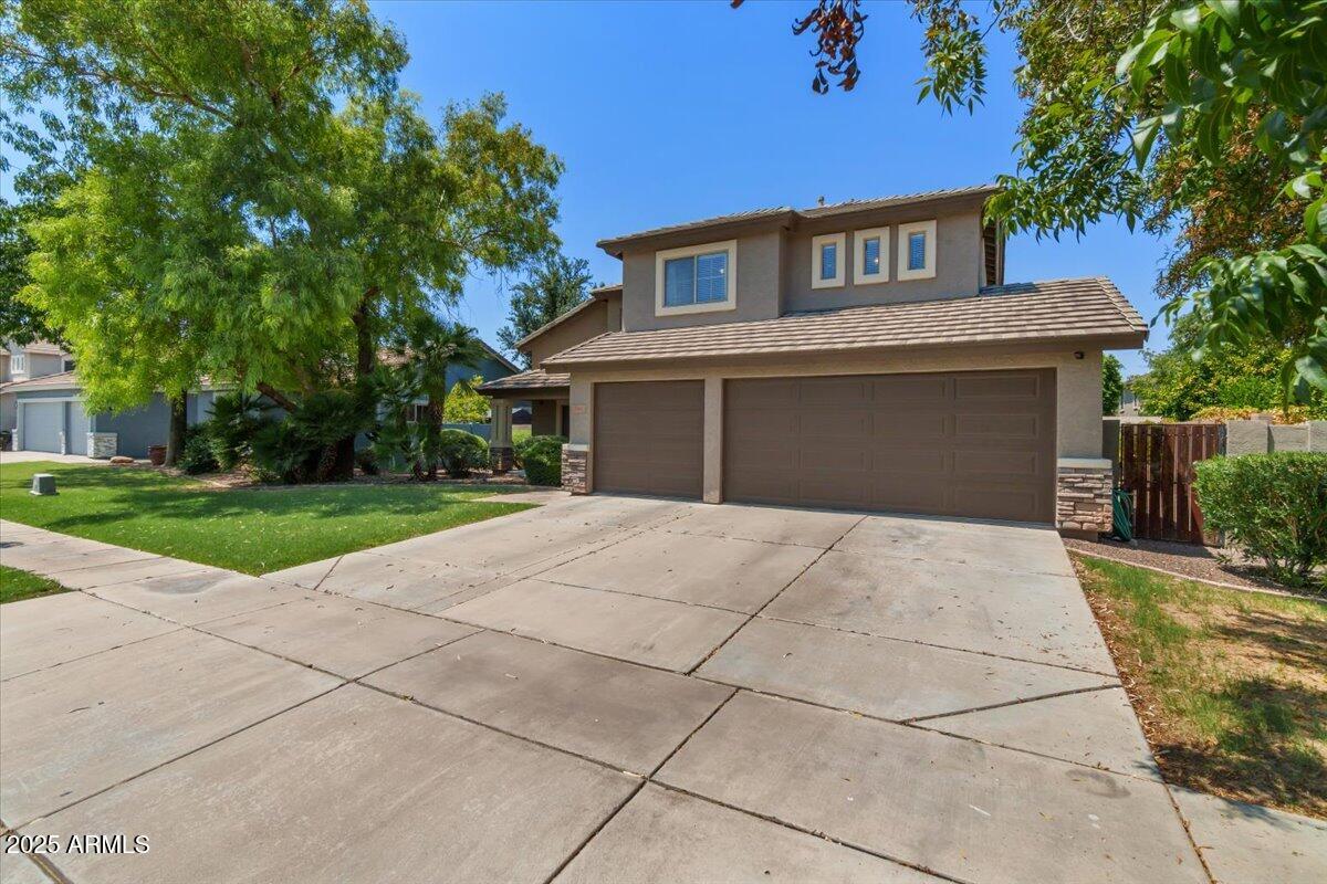 3342 E COTTON Lane