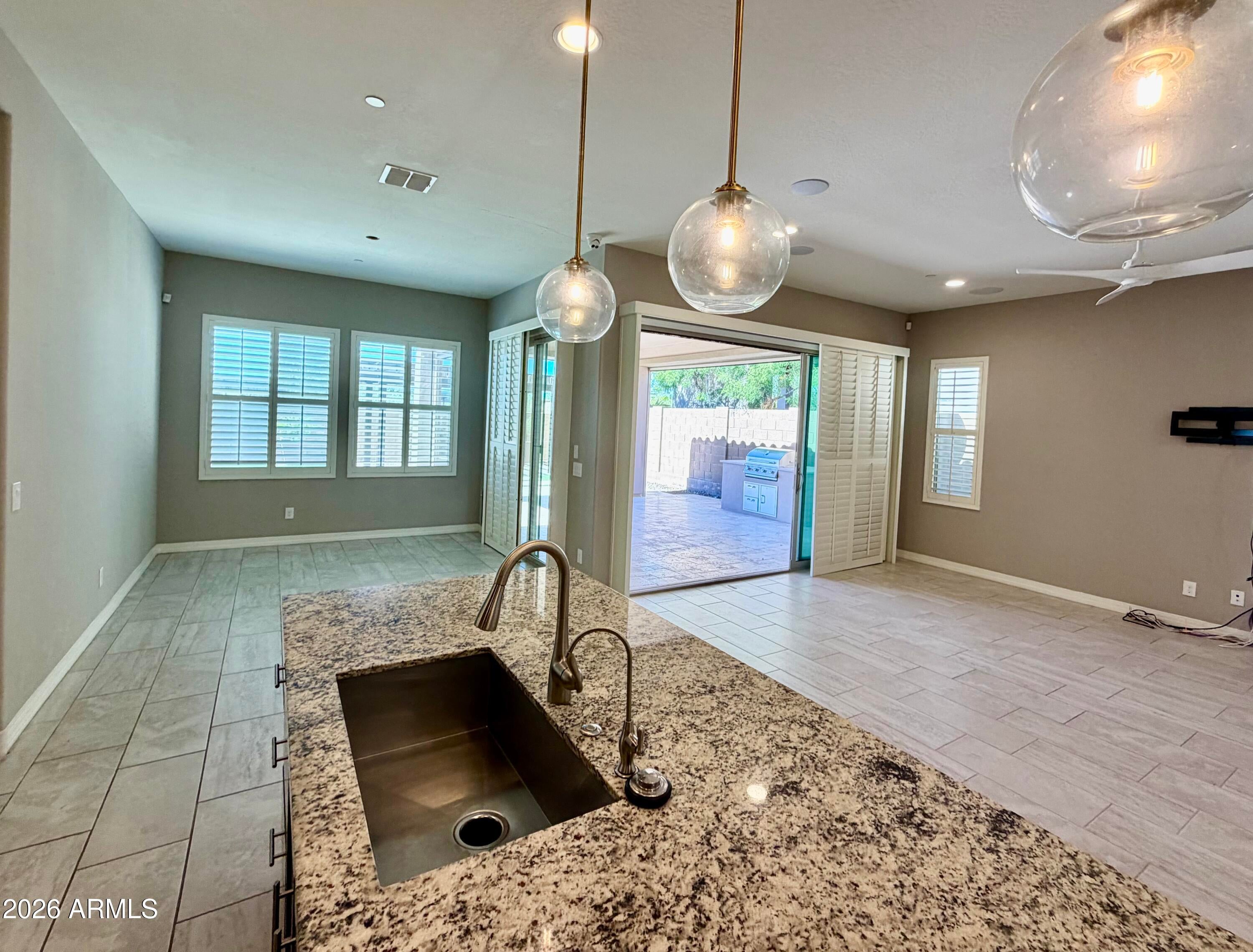 10736 N 124TH Place