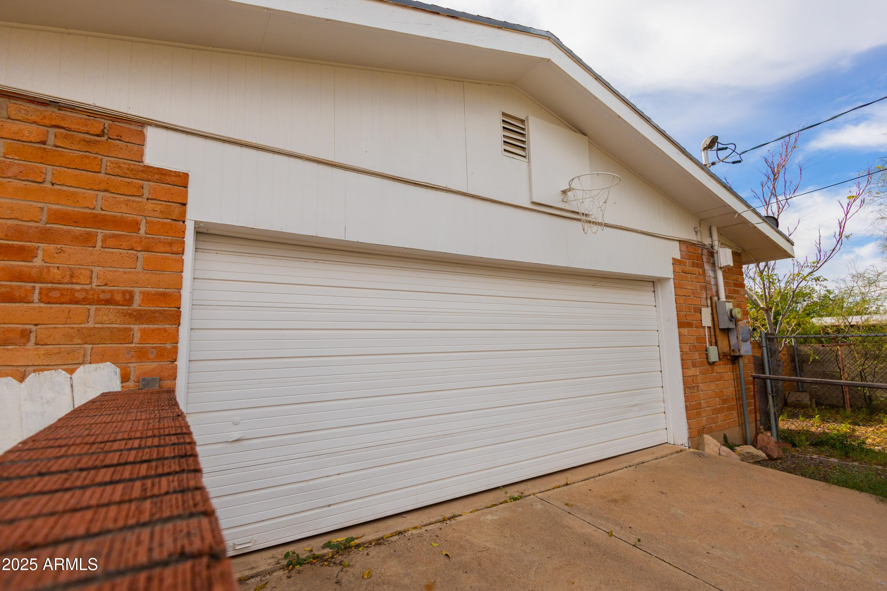 CLAWSON - Residential