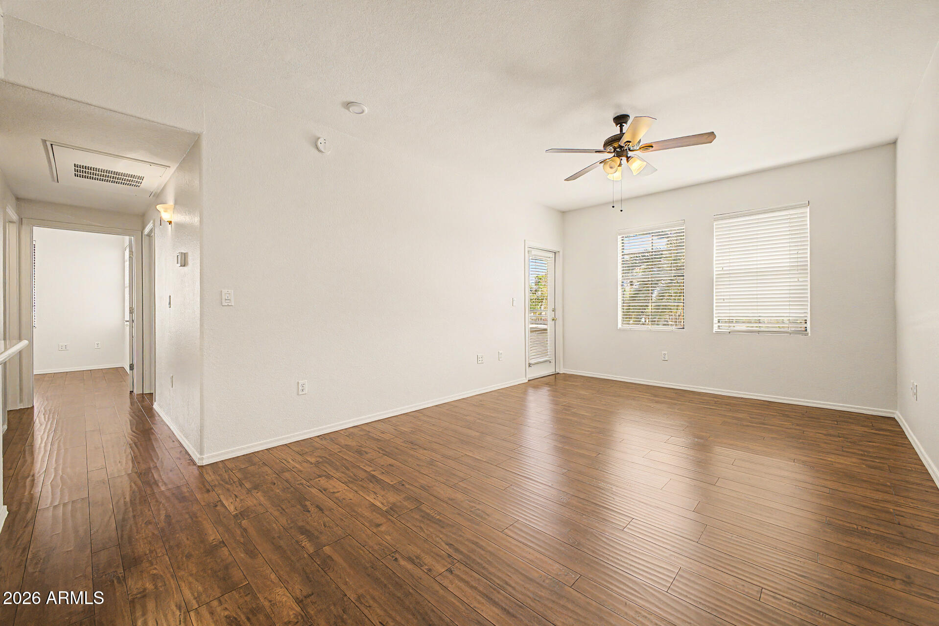 5302 E VAN BUREN Street 2001