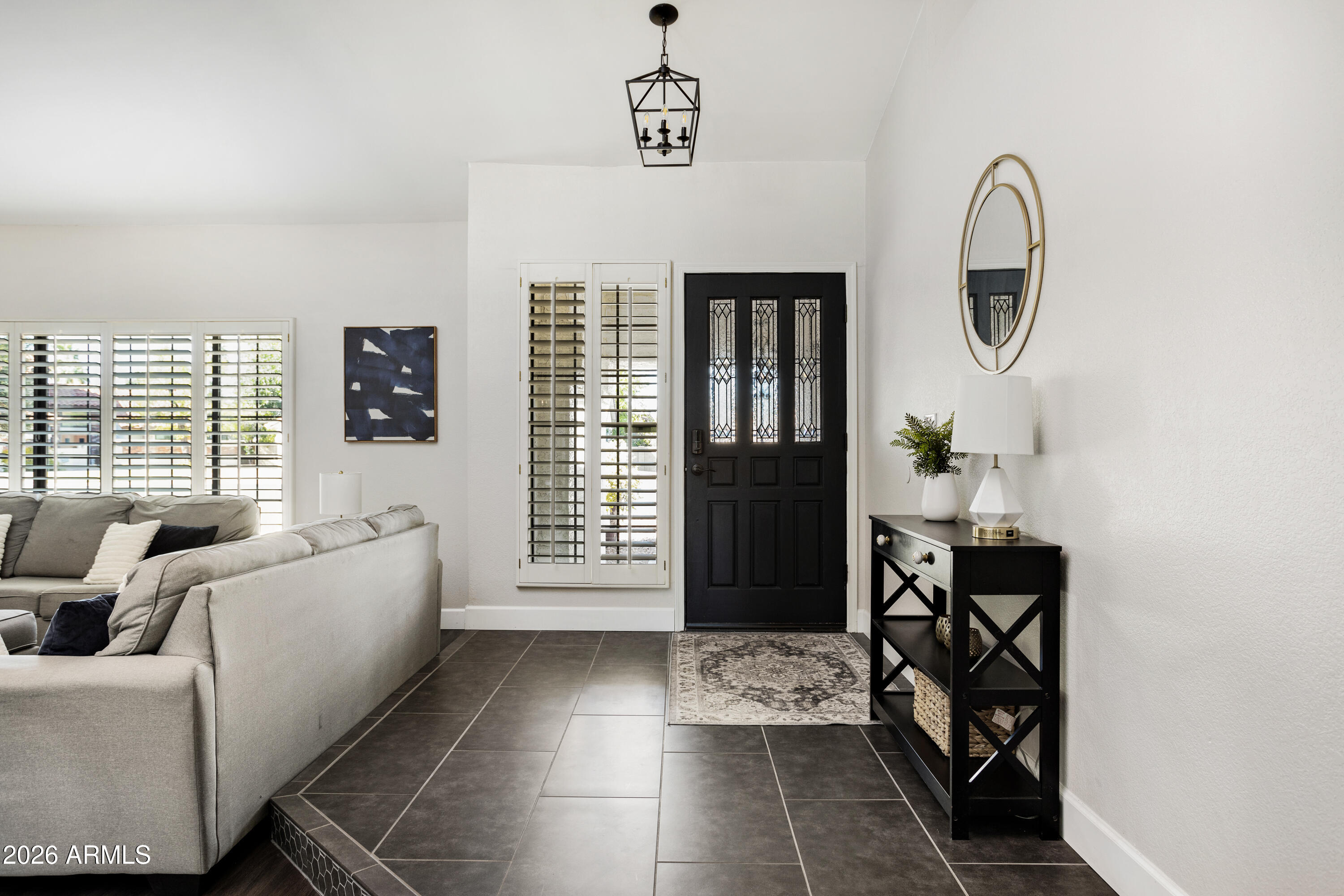 601 E SILVER CREEK Road