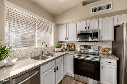 Property photo of 4414 E Desert Wind Drive, Phoenix, AZ 85044
