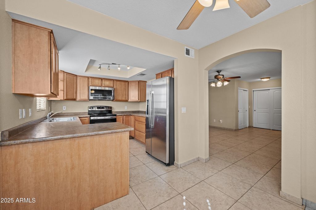 Photo of 925 S Longmore #124, Mesa, AZ 85202 (MLS # 6929477)