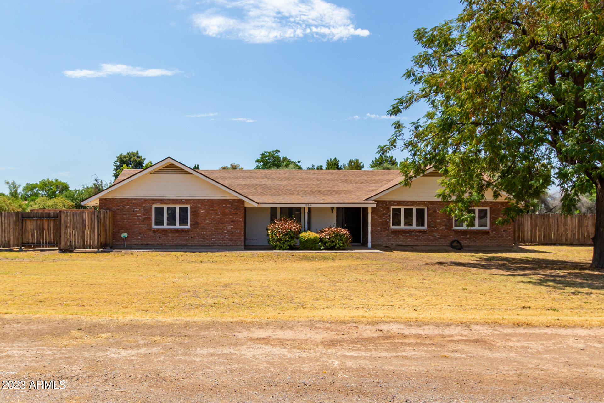 2050 N 90TH Place