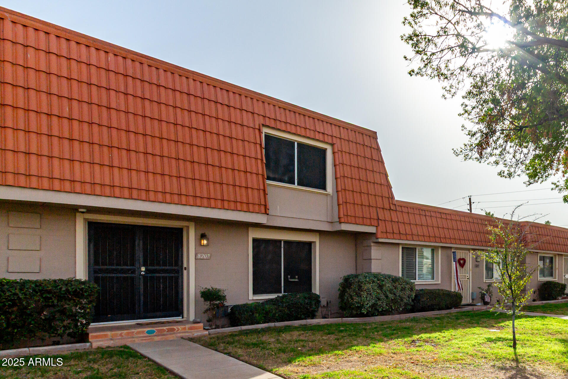 8207 E VISTA Drive