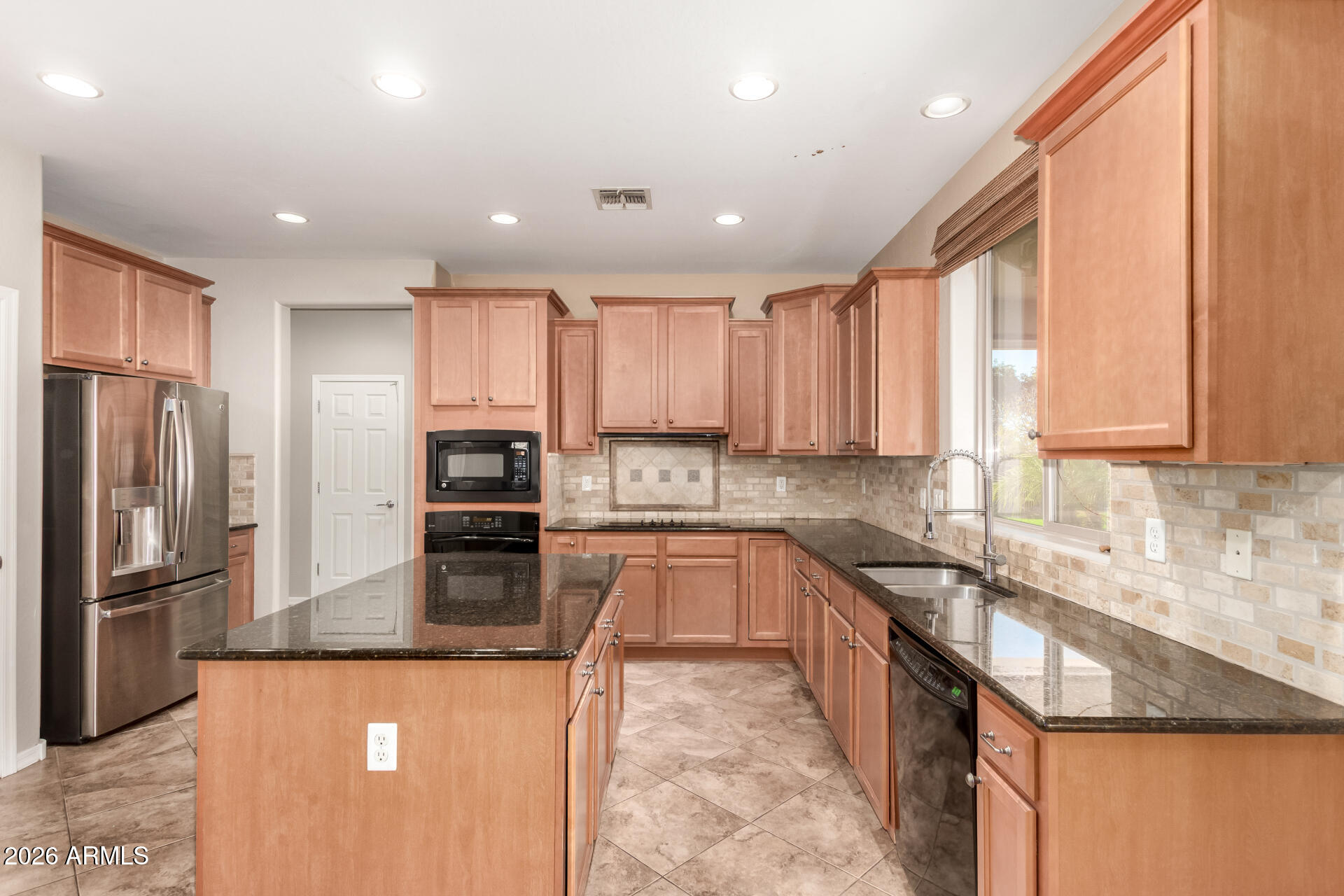 10830 E RAMONA Avenue