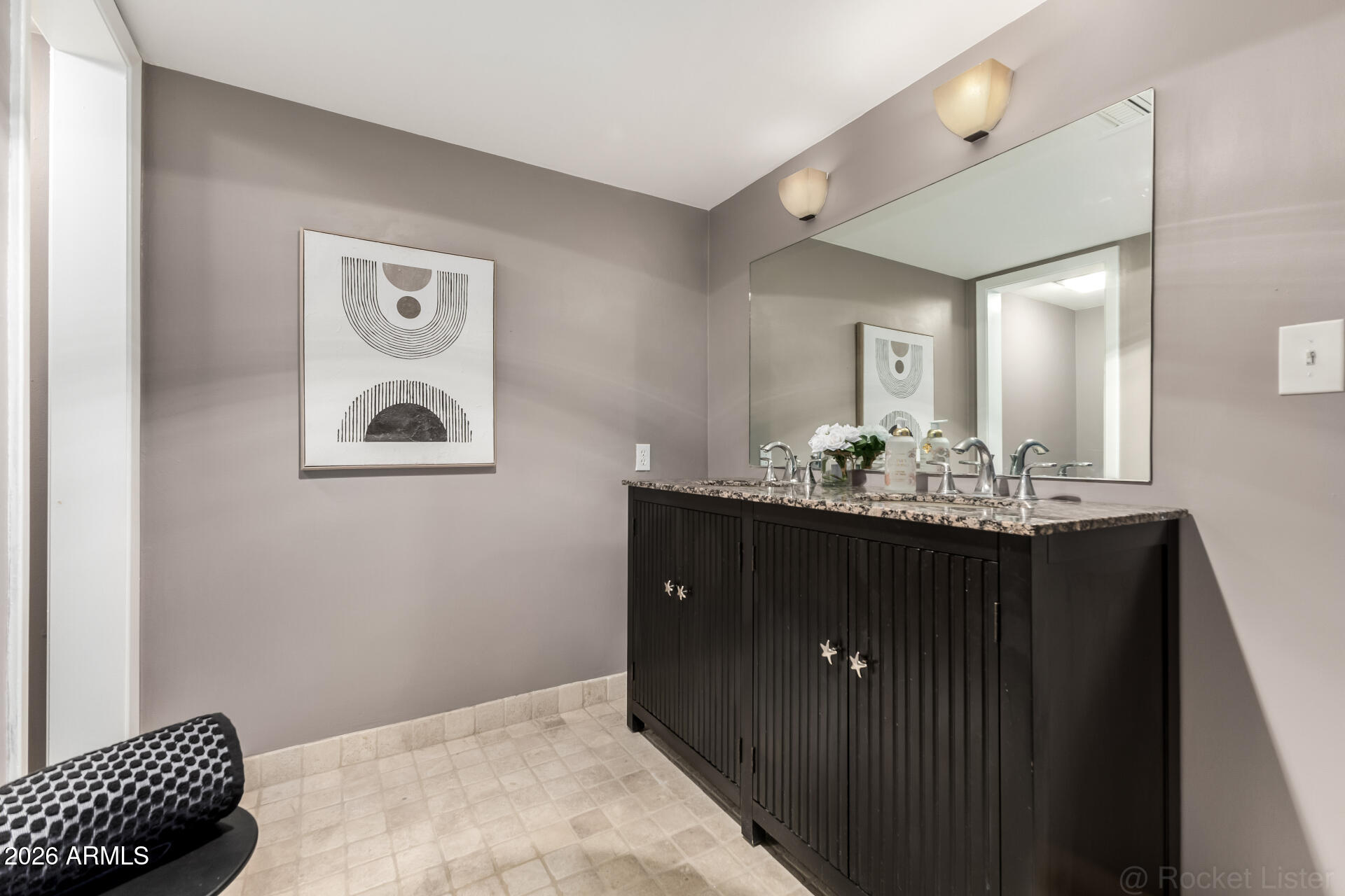 CAREFREE TOO - Residential
