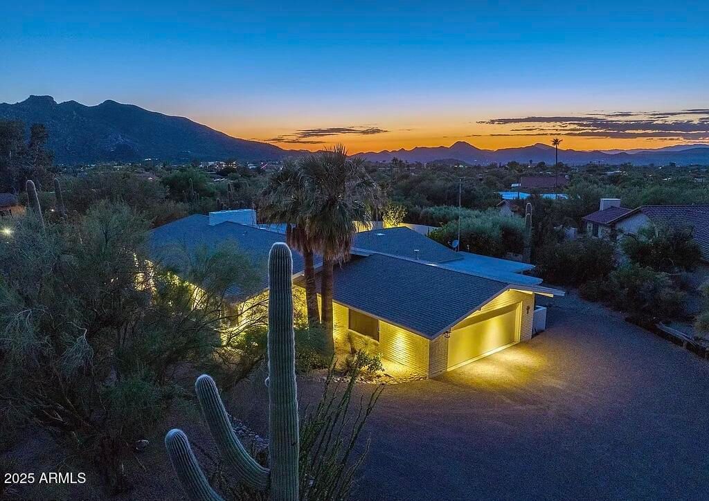 Photo of 7760 E Carefree Drive, Carefree, AZ 85377 (MLS # 6998045)