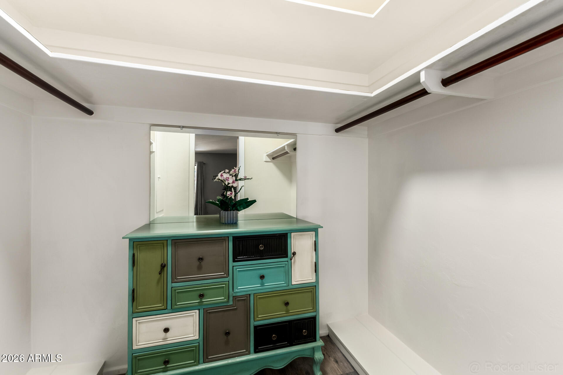 CAREFREE TOO - Residential