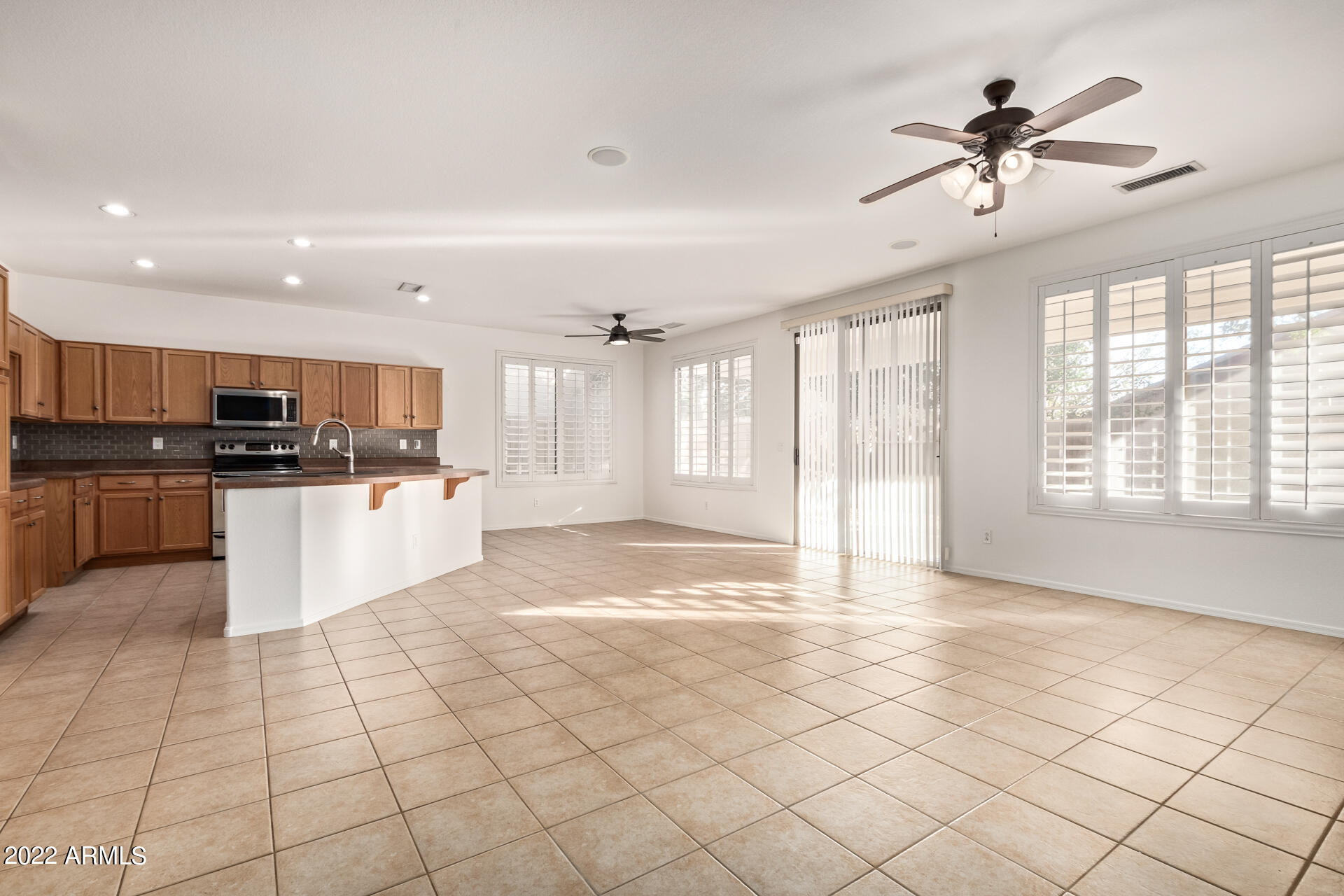 6745 W AVENIDA DEL REY --