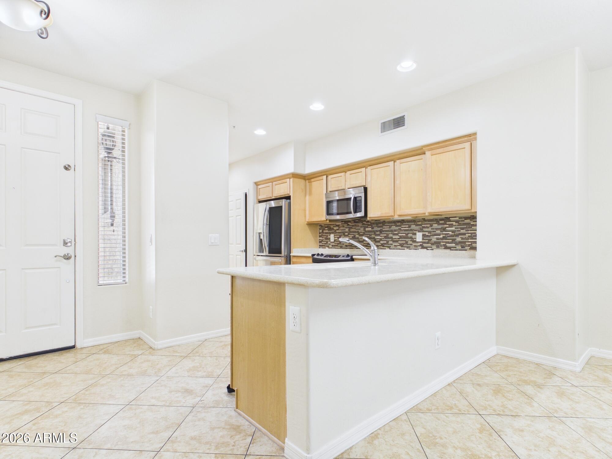 2130 W HUNTER Court 141