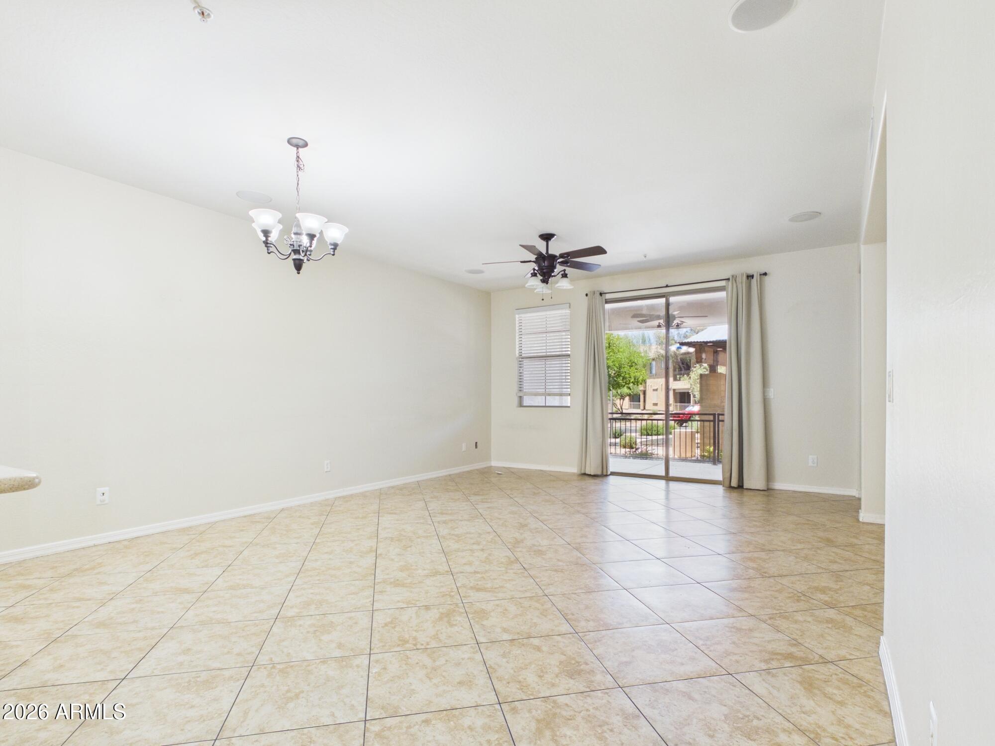 2130 W HUNTER Court 141