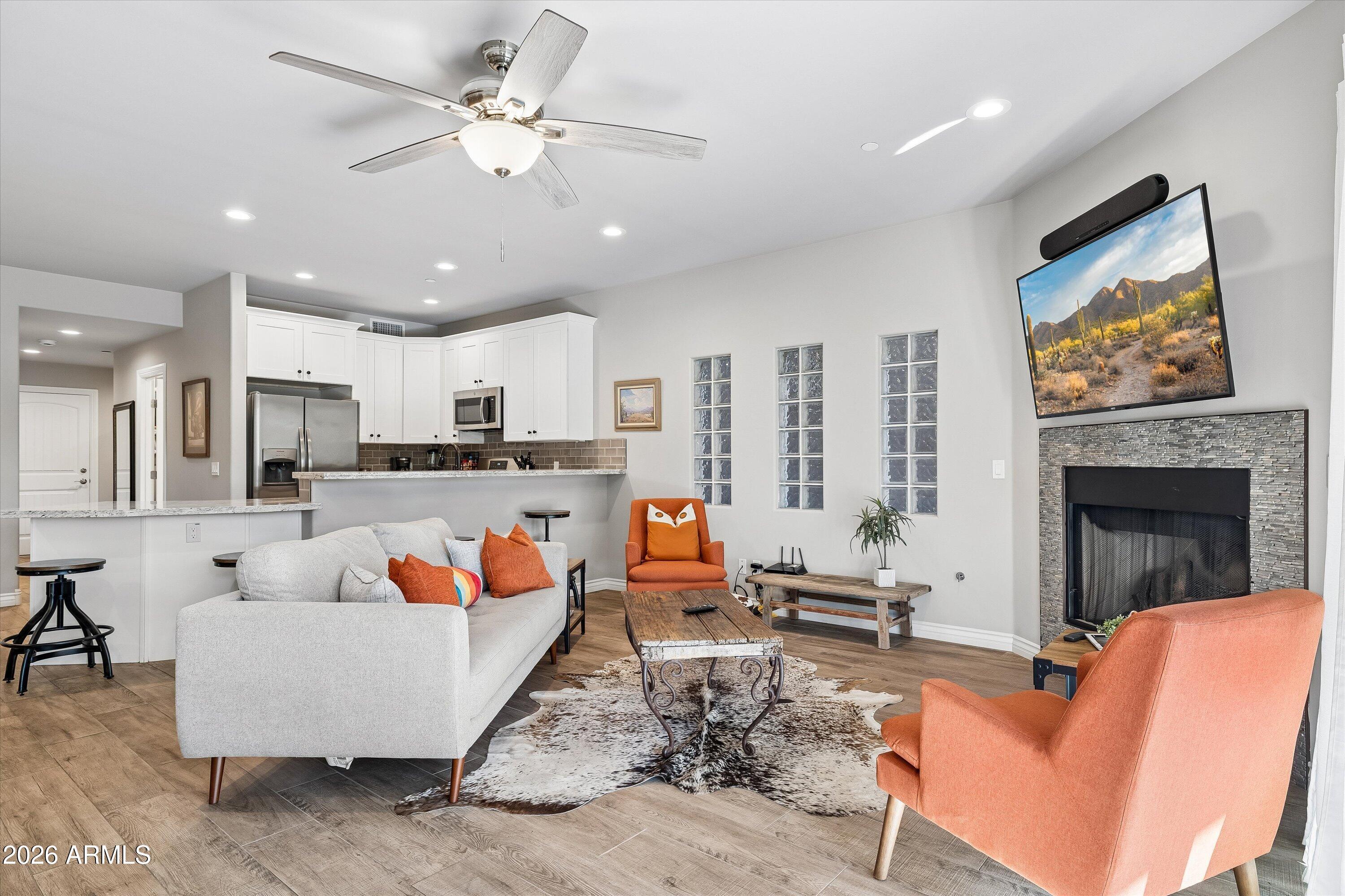 6145 E CAVE CREEK Road 109