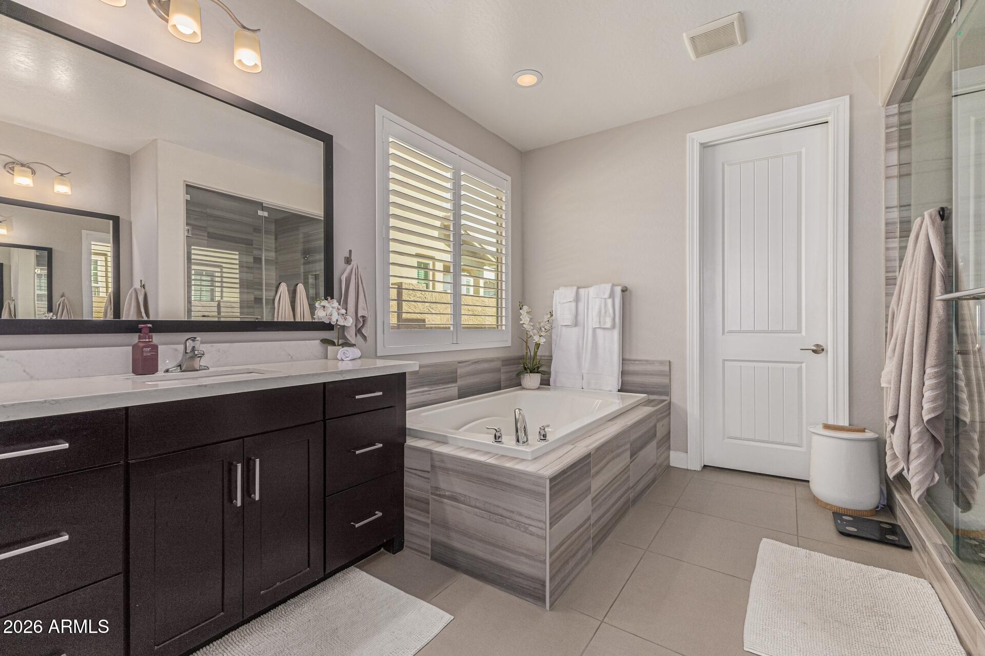 ECHELON AT OCOTILLO - Residential