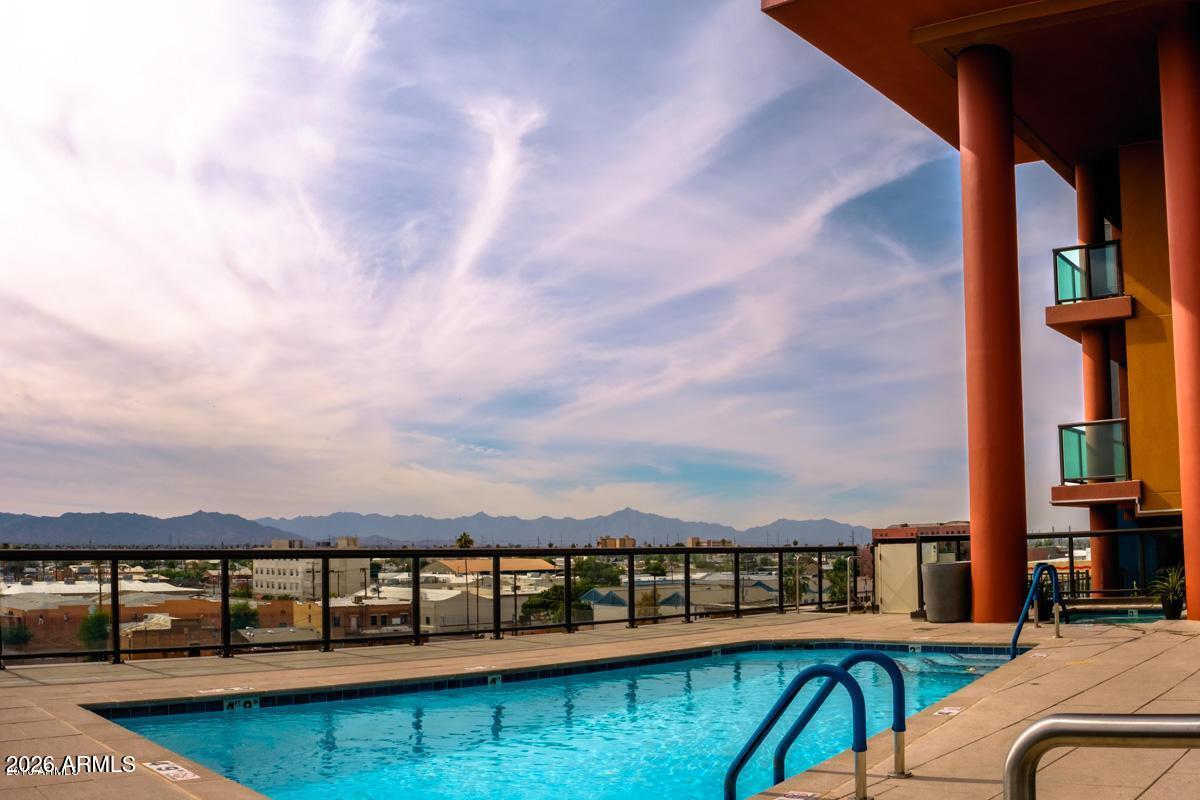 310 S 4th Street Unit 605